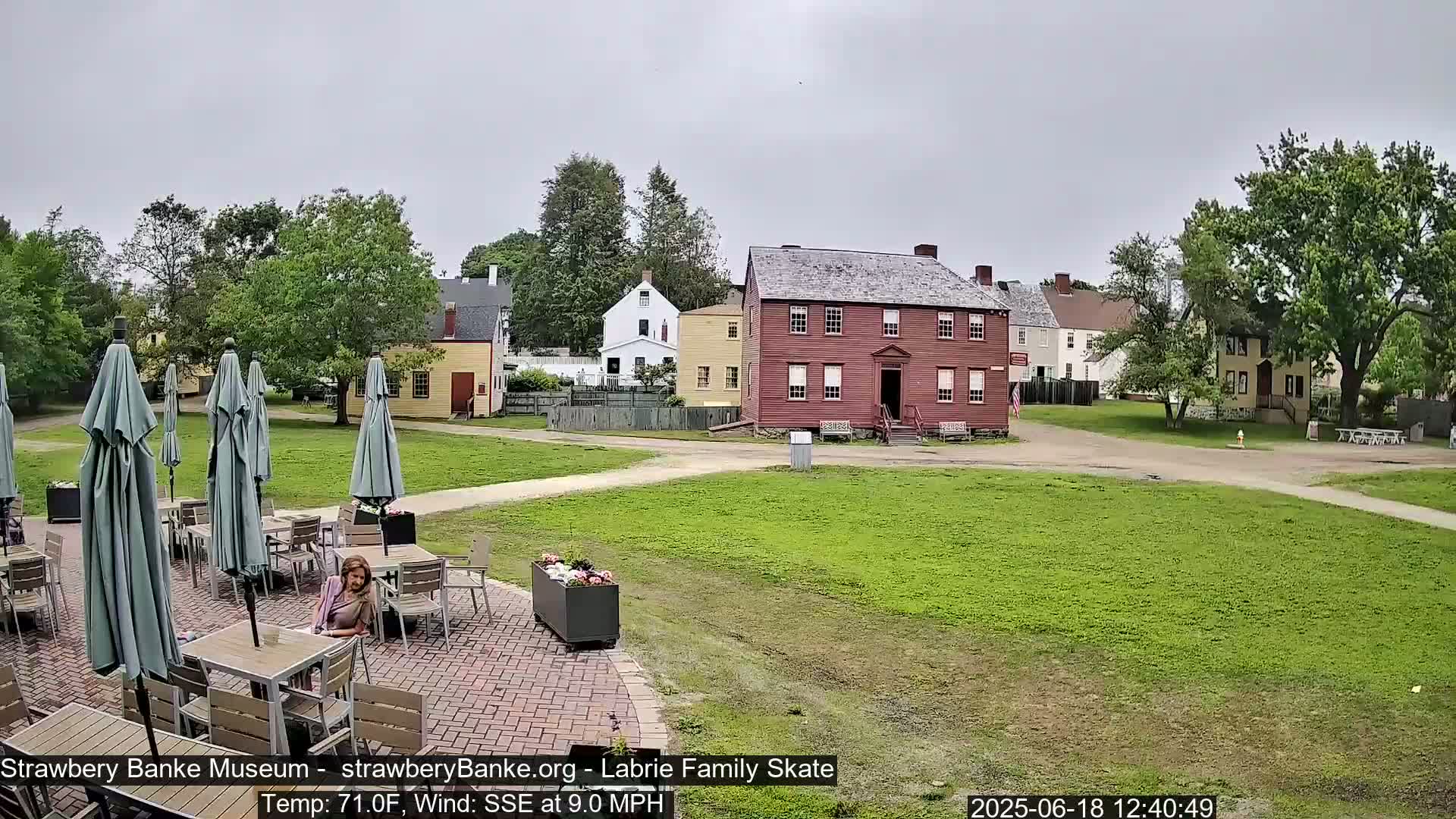  Ice Skating - Patio Cam at Strawbery Banke, Porsmouth , Live Camera, New Hampshire 