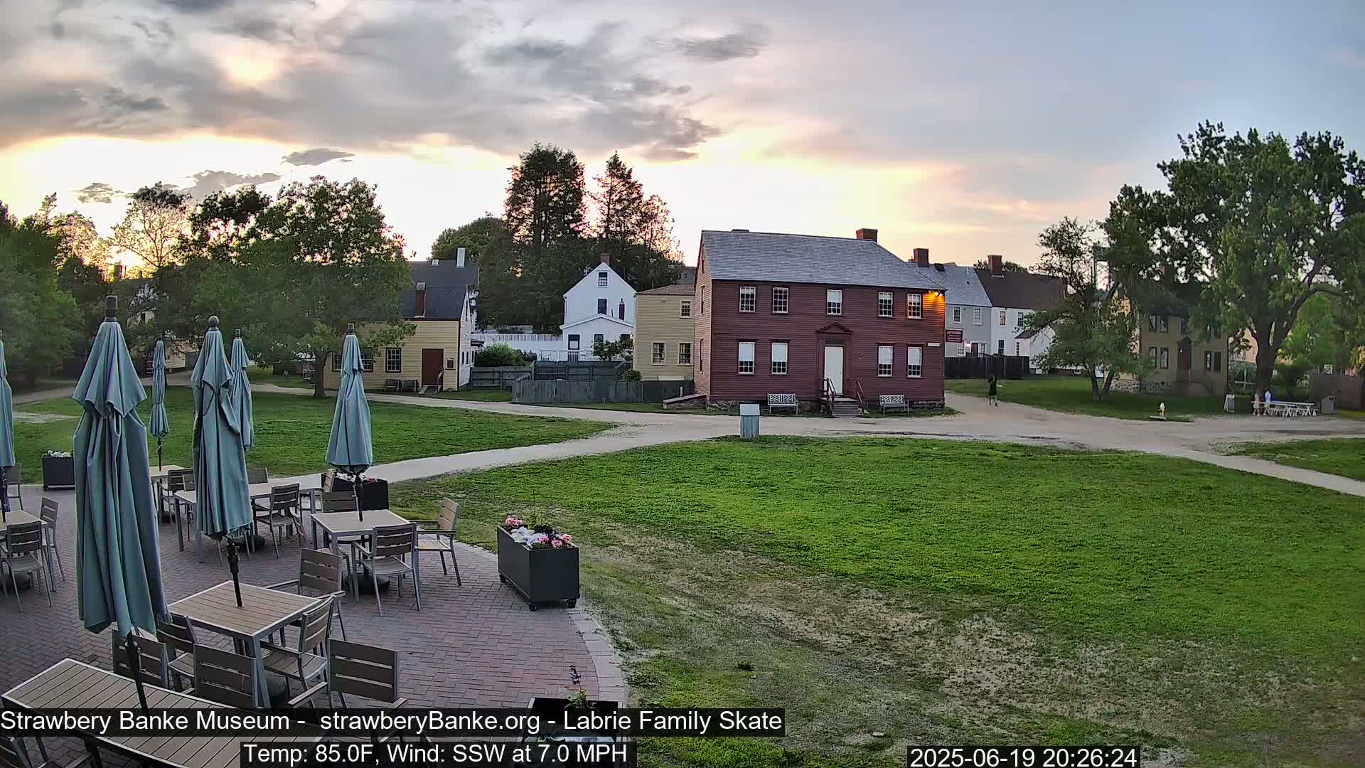  Ice Skating - Patio Cam at Strawbery Banke, Porsmouth , Live Camera, New Hampshire 