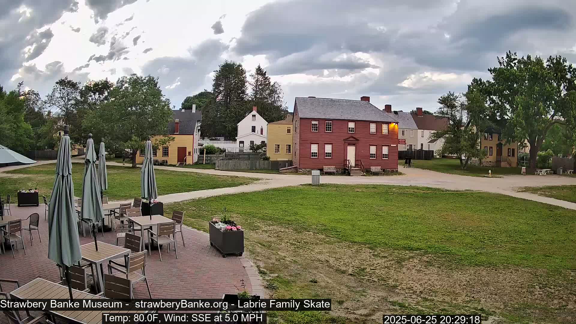  Ice Skating - Patio Cam at Strawbery Banke, Porsmouth , Live Camera, New Hampshire 