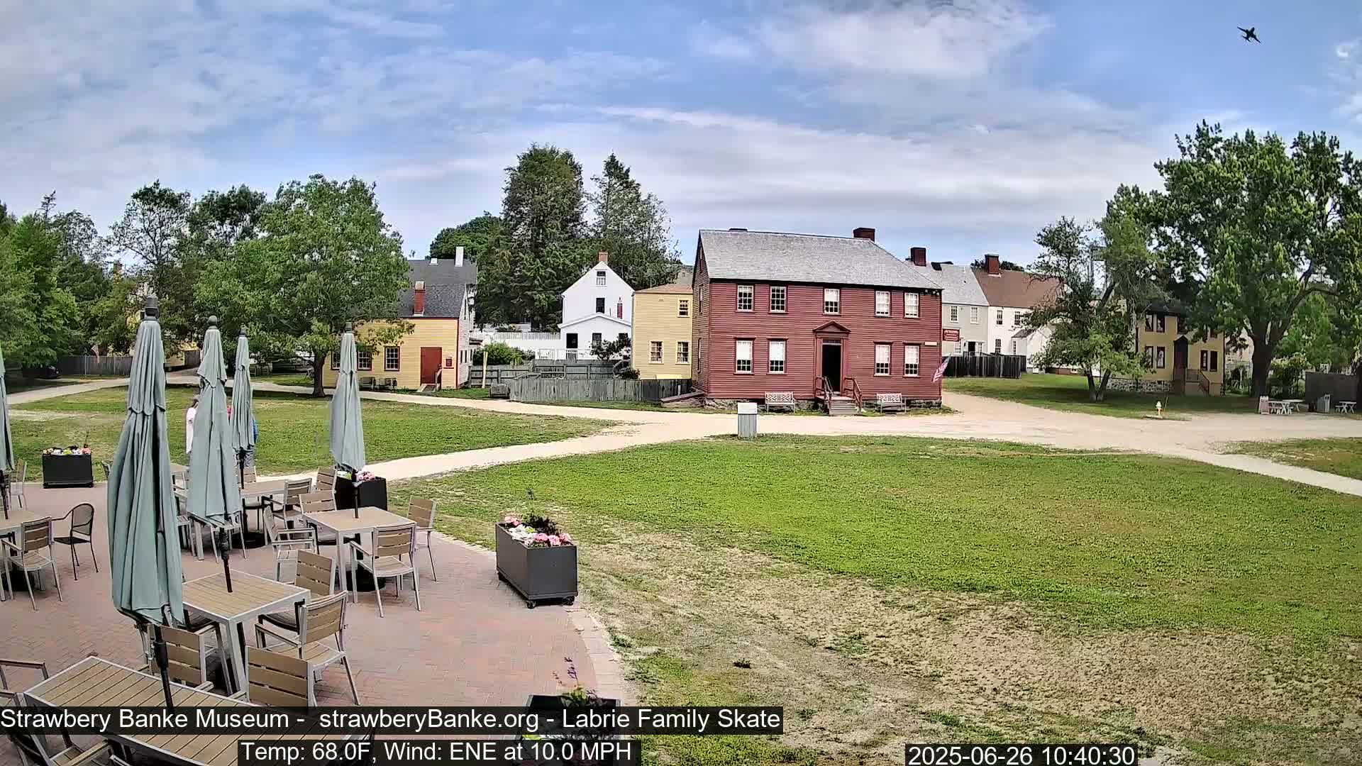  Ice Skating - Patio Cam at Strawbery Banke, Porsmouth , Live Camera, New Hampshire 