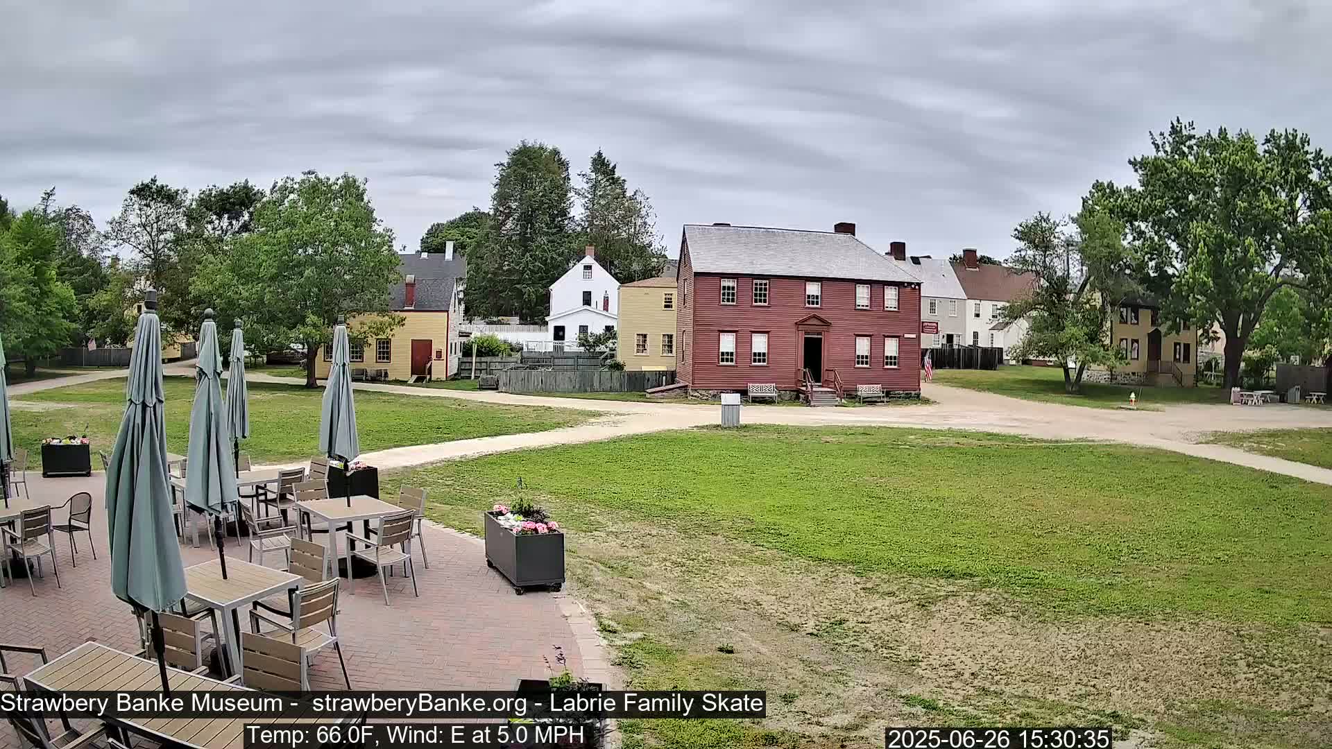  Ice Skating - Patio Cam at Strawbery Banke, Porsmouth , Live Camera, New Hampshire 