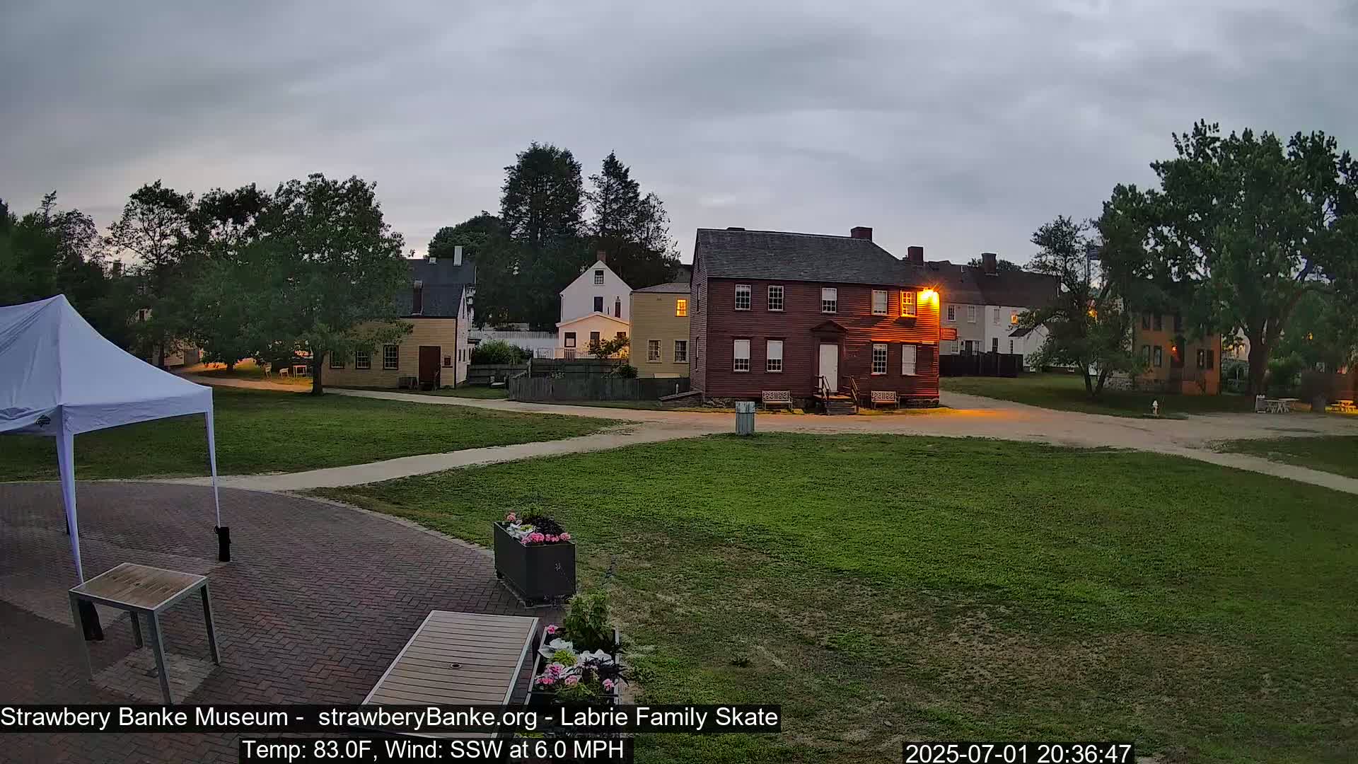  Ice Skating - Patio Cam at Strawbery Banke, Porsmouth , Live Camera, New Hampshire 