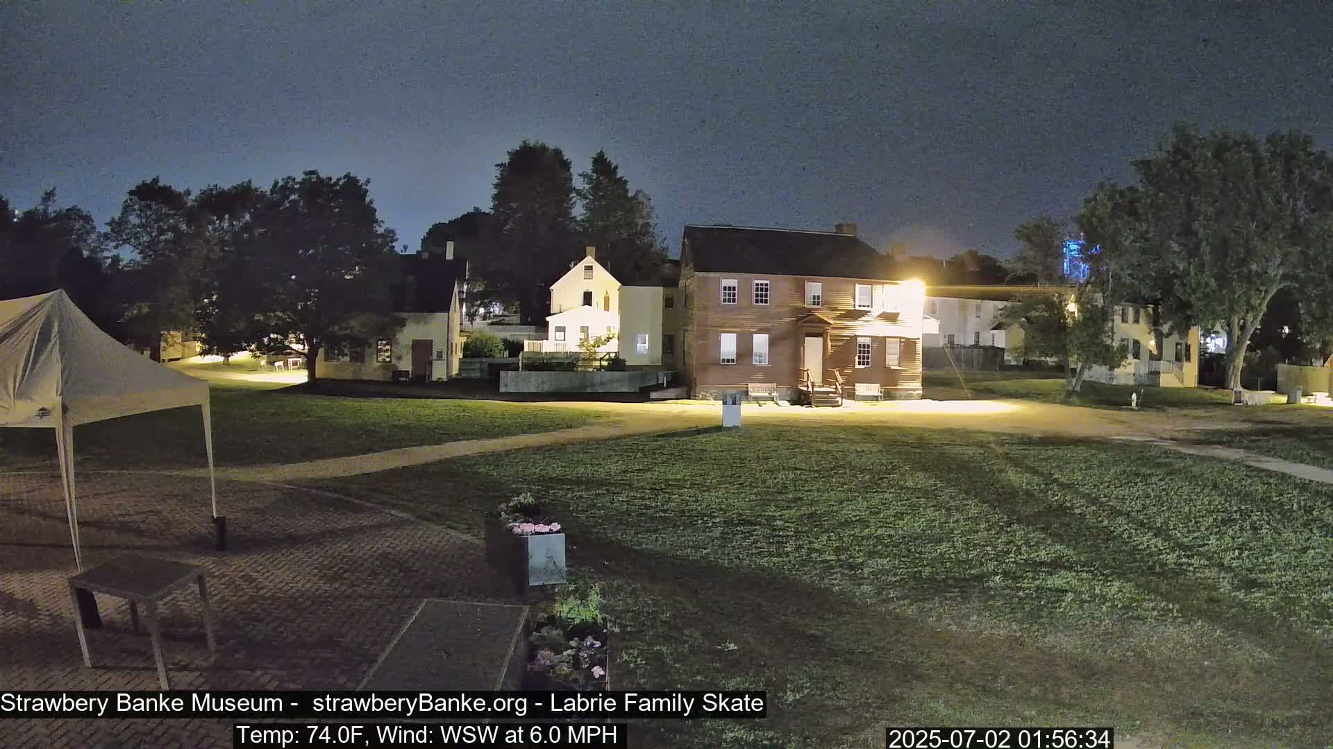  Ice Skating - Patio Cam at Strawbery Banke, Porsmouth , Live Camera, New Hampshire 