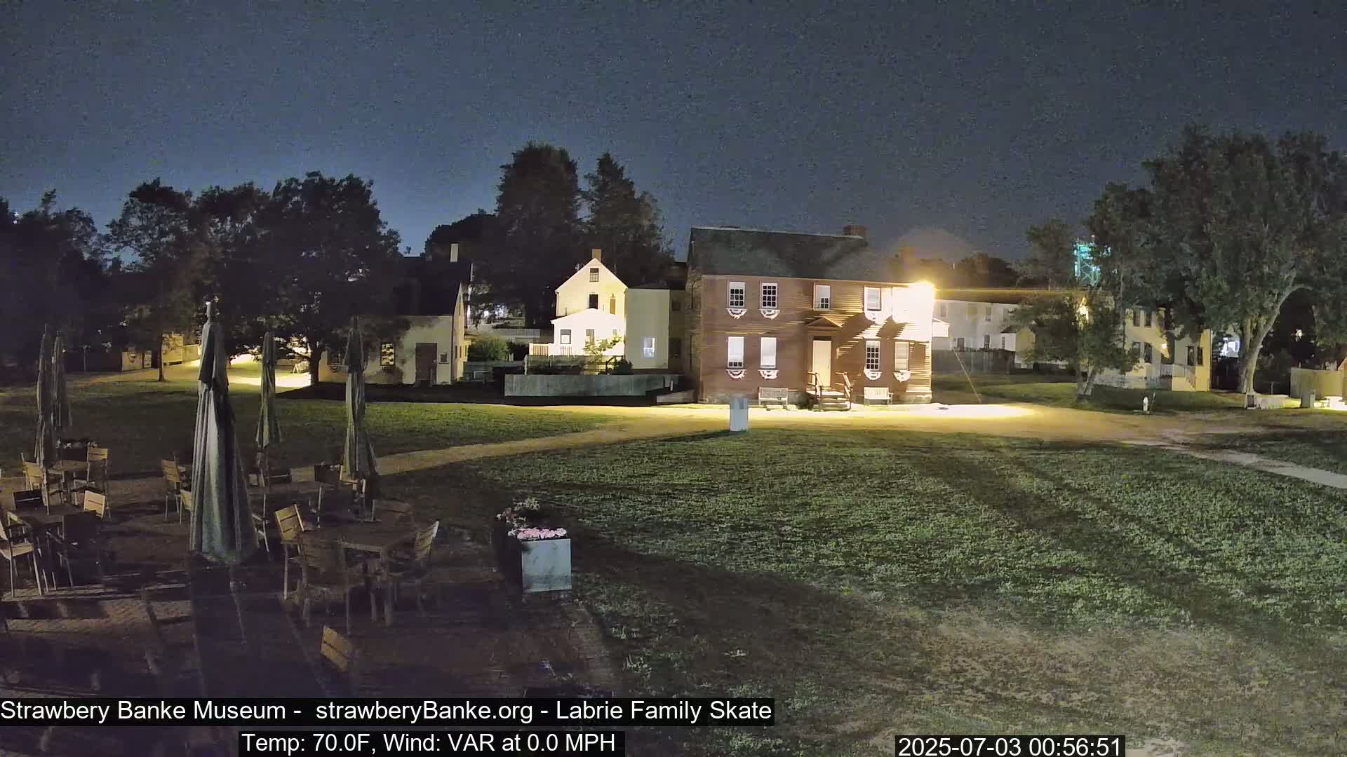  Ice Skating - Patio Cam at Strawbery Banke, Porsmouth , Live Camera, New Hampshire 