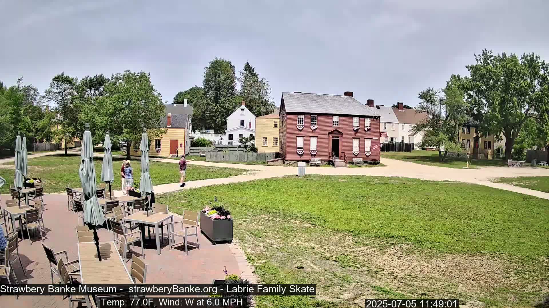  Ice Skating - Patio Cam at Strawbery Banke, Porsmouth , Live Camera, New Hampshire 