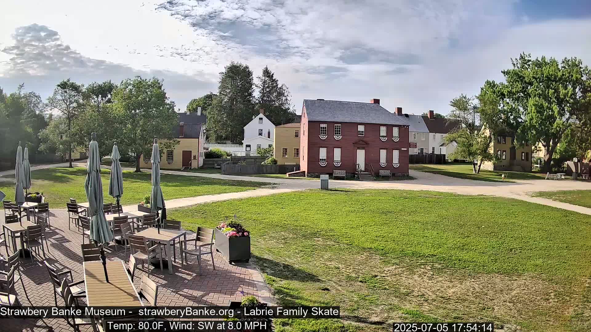  Ice Skating - Patio Cam at Strawbery Banke, Porsmouth , Live Camera, New Hampshire 