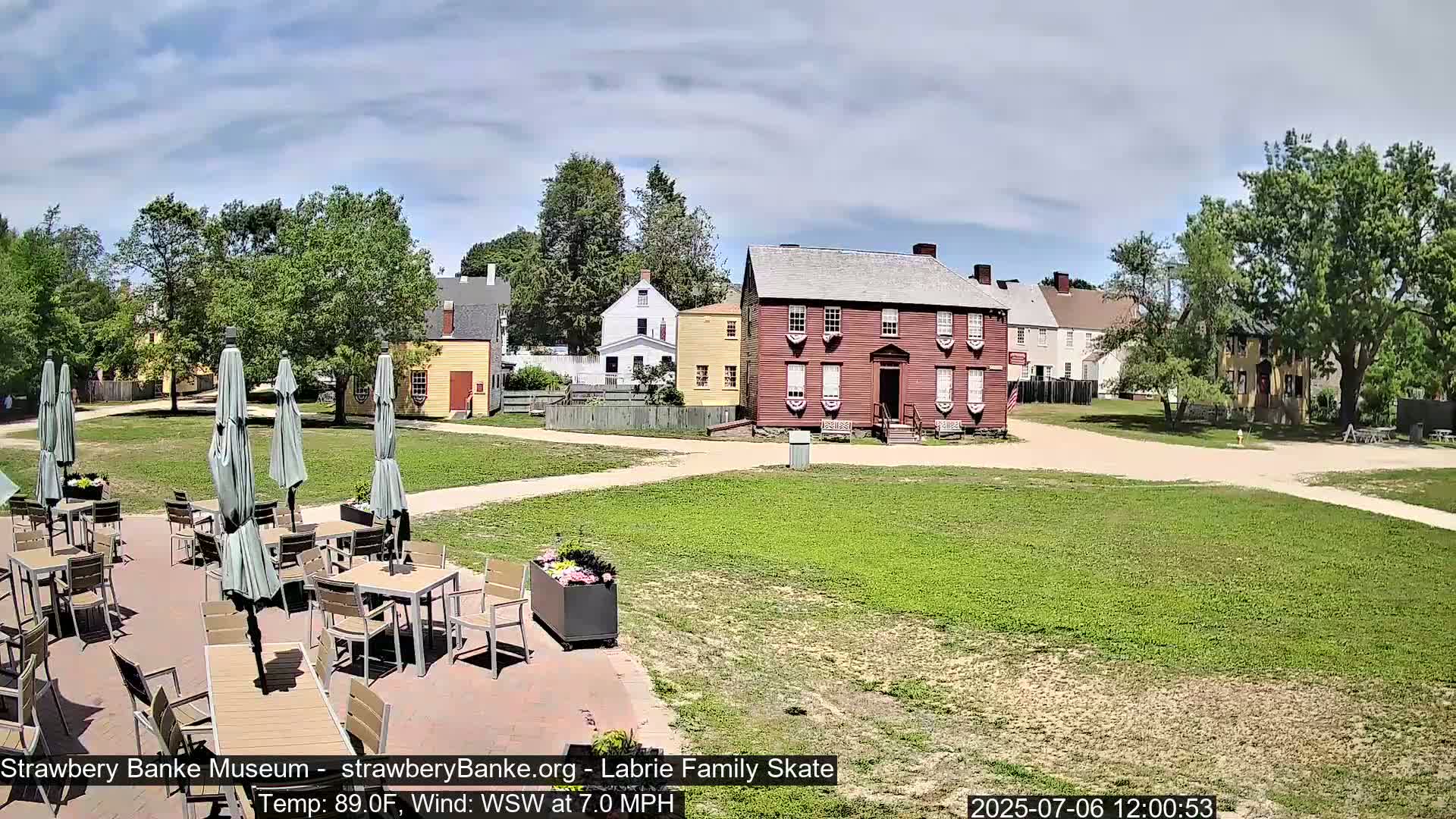  Ice Skating - Patio Cam at Strawbery Banke, Porsmouth , Live Camera, New Hampshire 