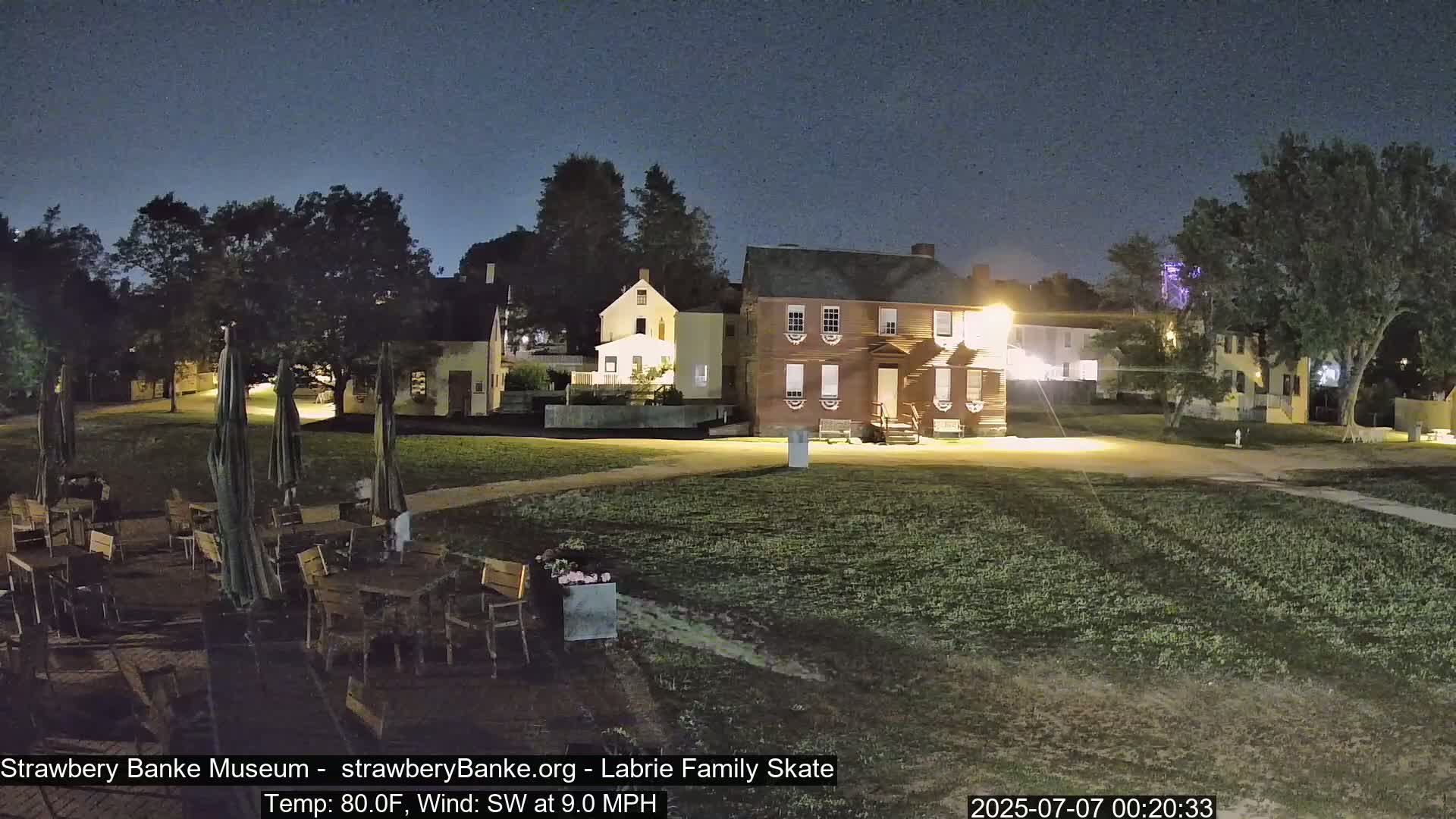  Ice Skating - Patio Cam at Strawbery Banke, Porsmouth , Live Camera, New Hampshire 