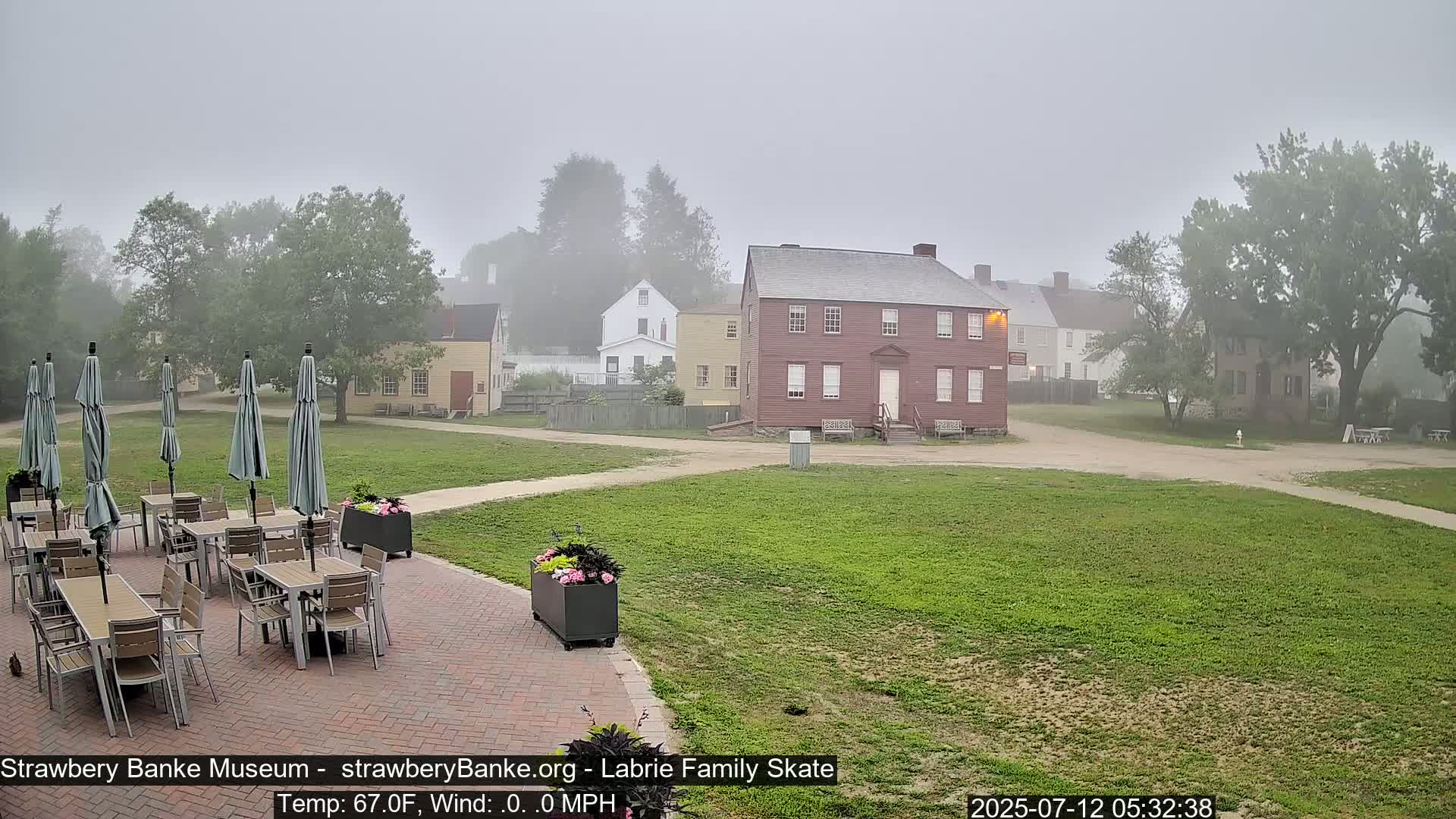  Ice Skating - Patio Cam at Strawbery Banke, Porsmouth , Live Camera, New Hampshire 