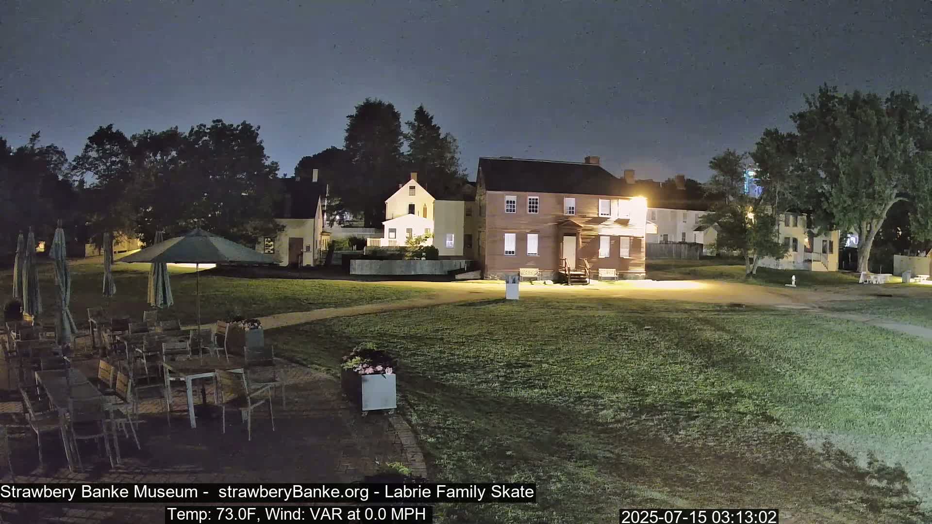  Ice Skating - Patio Cam at Strawbery Banke, Porsmouth , Live Camera, New Hampshire 