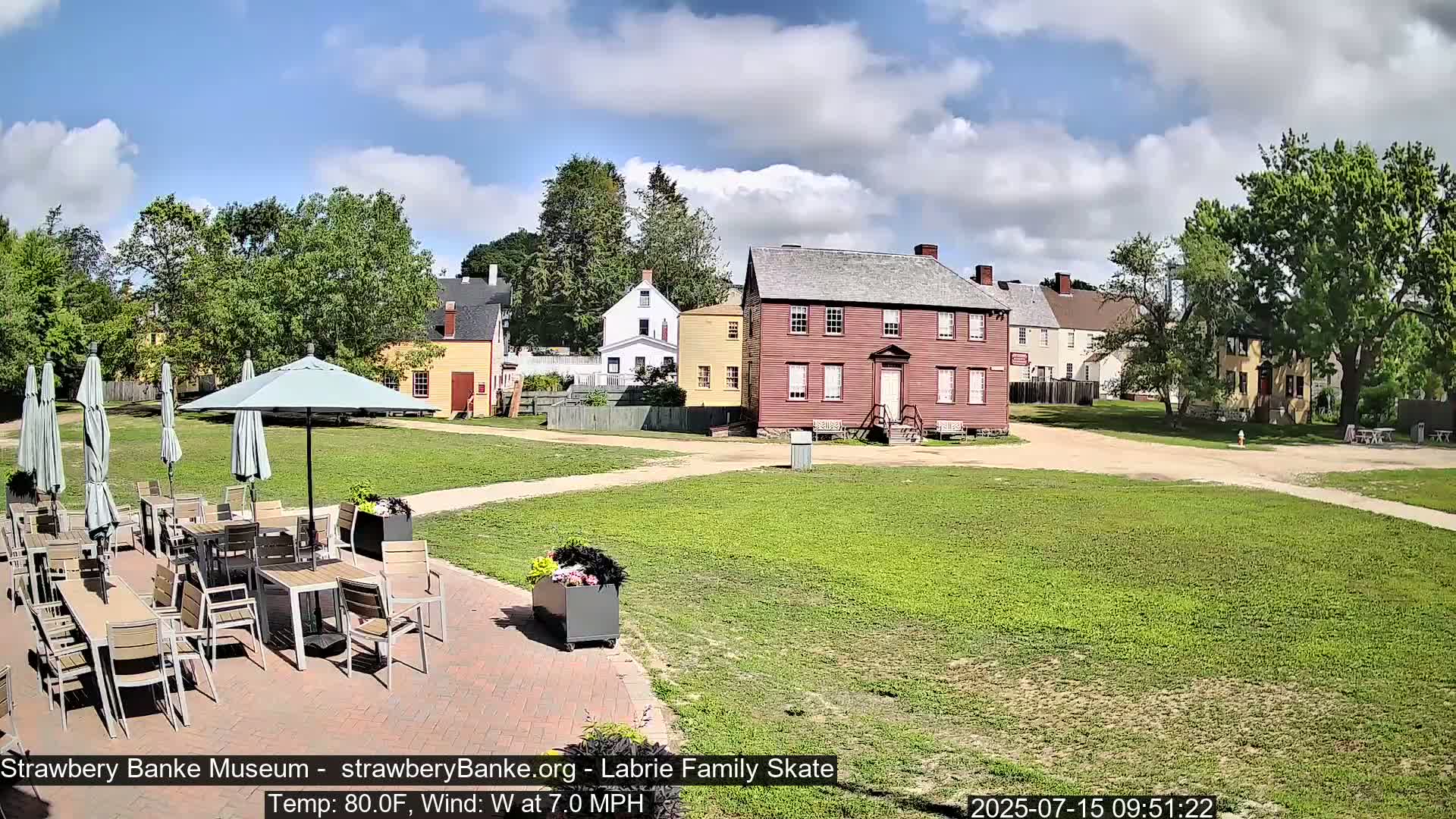  Ice Skating - Patio Cam at Strawbery Banke, Porsmouth , Live Camera, New Hampshire 