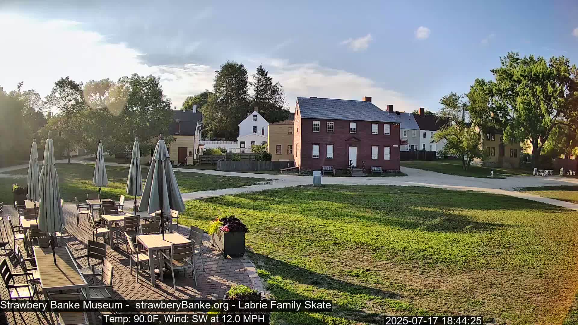  Ice Skating - Patio Cam at Strawbery Banke, Porsmouth , Live Camera, New Hampshire 