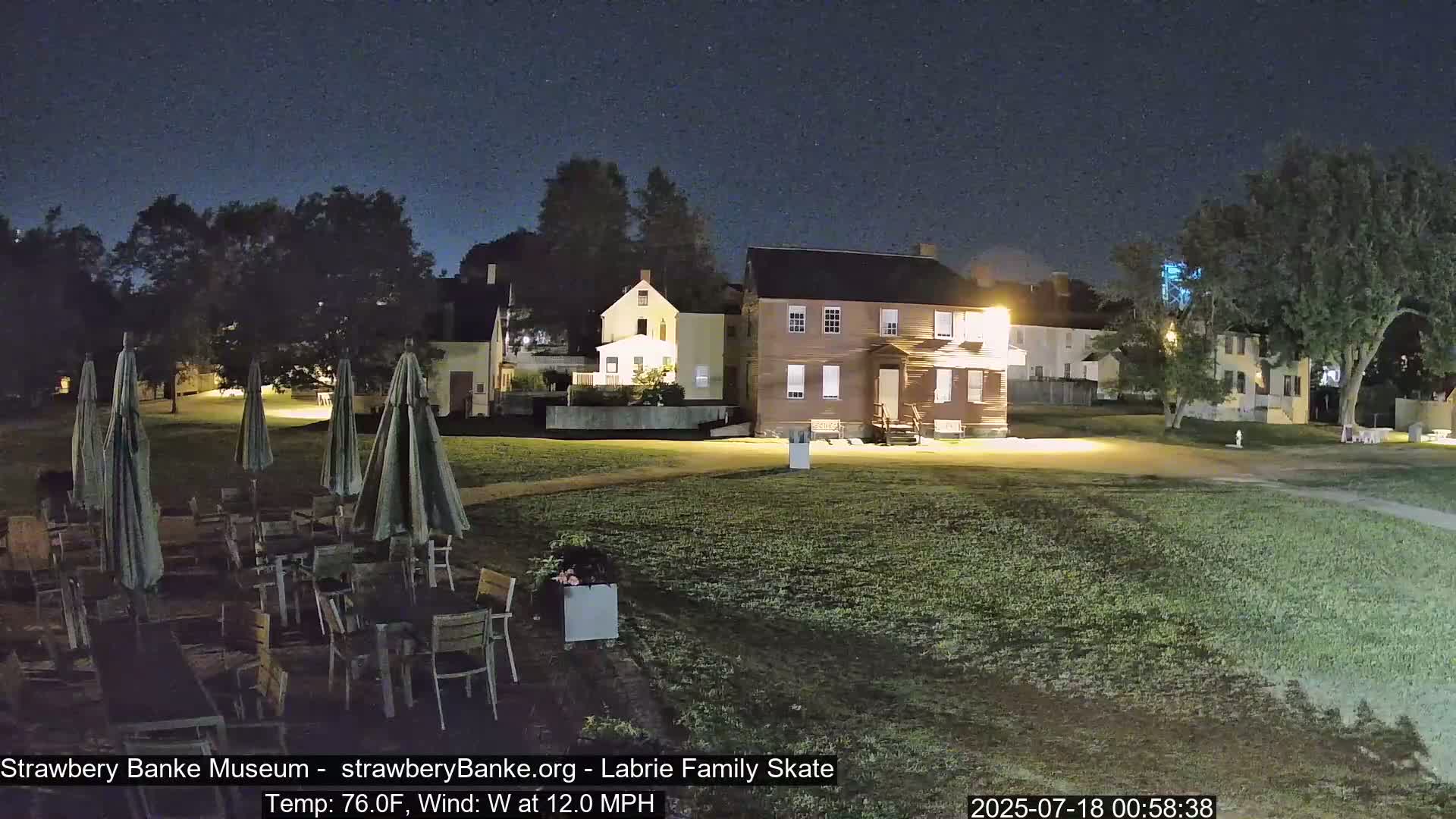  Ice Skating - Patio Cam at Strawbery Banke, Porsmouth , Live Camera, New Hampshire 