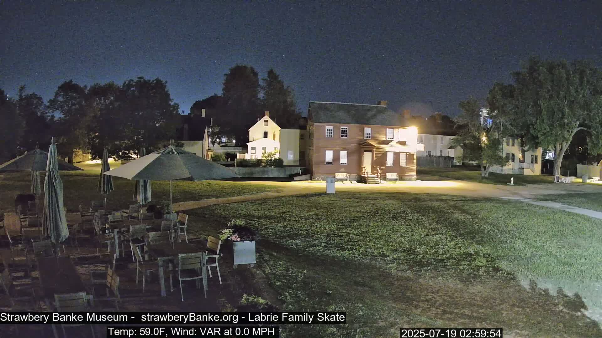  Ice Skating - Patio Cam at Strawbery Banke, Porsmouth , Live Camera, New Hampshire 