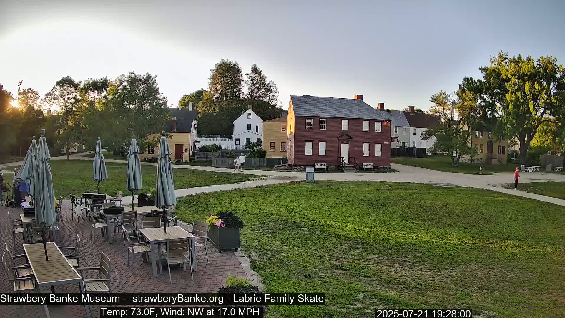  Ice Skating - Patio Cam at Strawbery Banke, Porsmouth , Live Camera, New Hampshire 