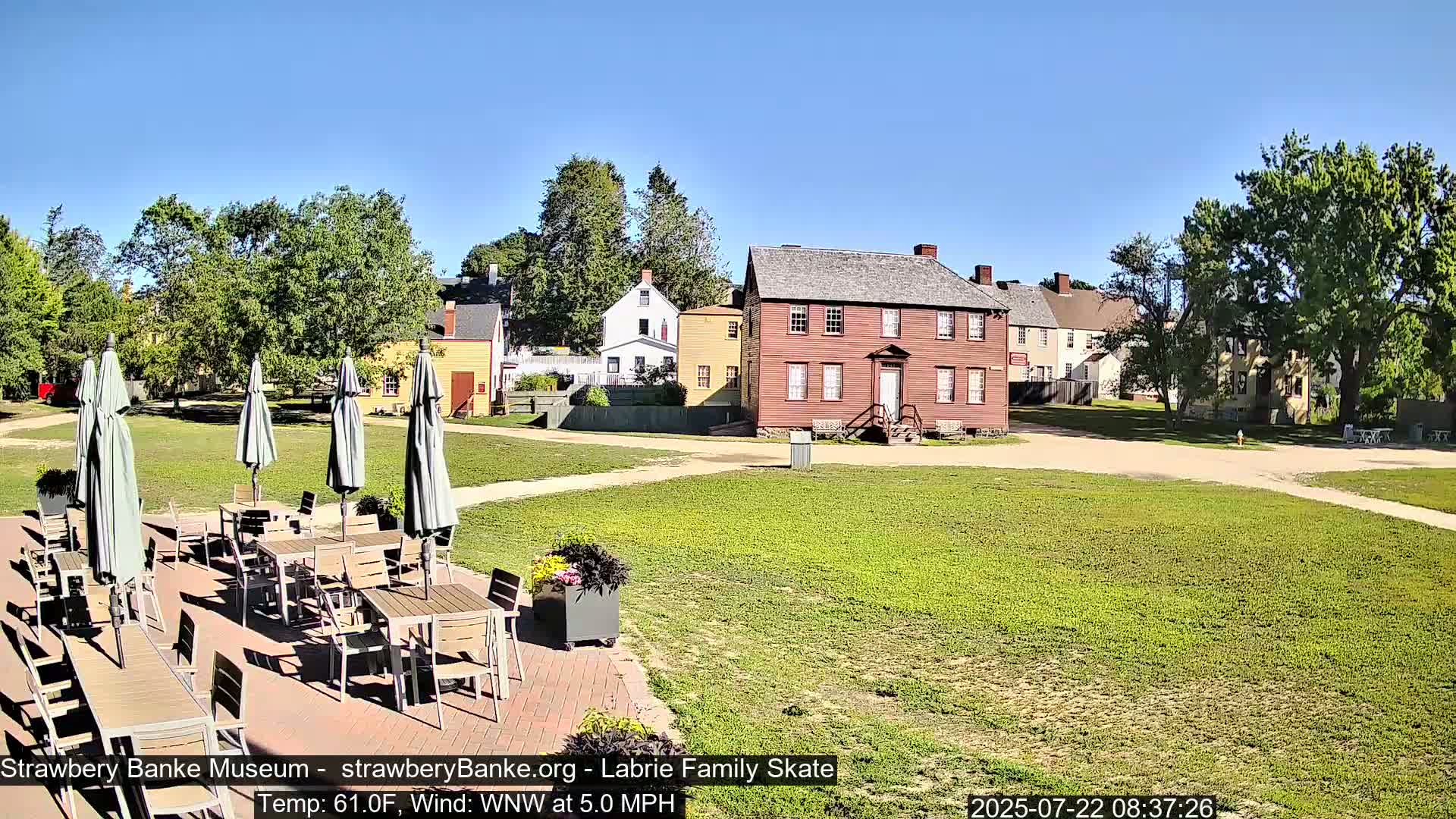  Ice Skating - Patio Cam at Strawbery Banke, Porsmouth , Live Camera, New Hampshire 