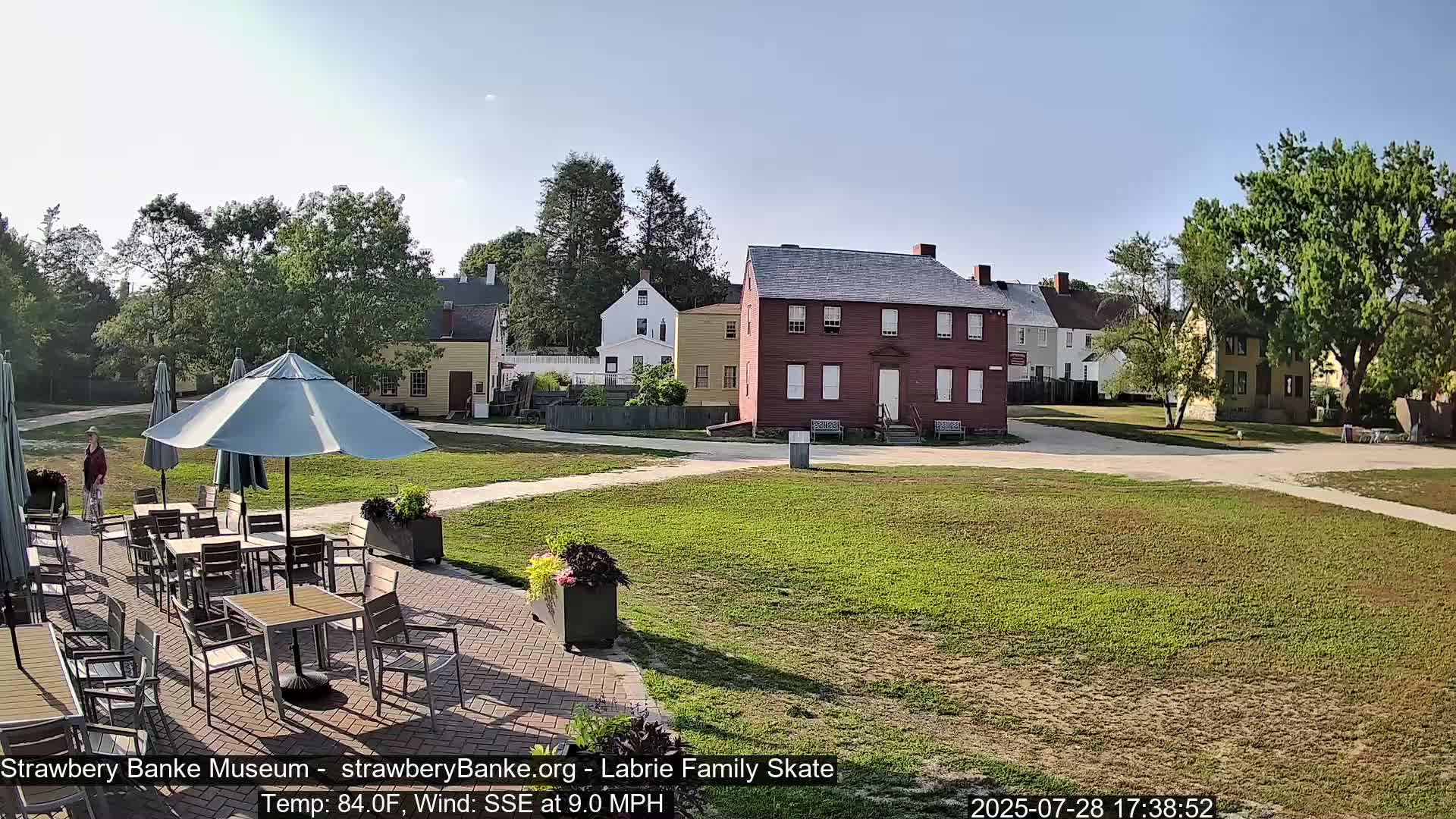  Ice Skating - Patio Cam at Strawbery Banke, Porsmouth , Live Camera, New Hampshire 