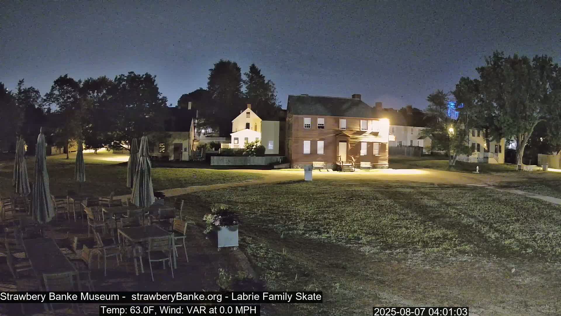  Ice Skating - Patio Cam at Strawbery Banke, Porsmouth , Live Camera, New Hampshire 