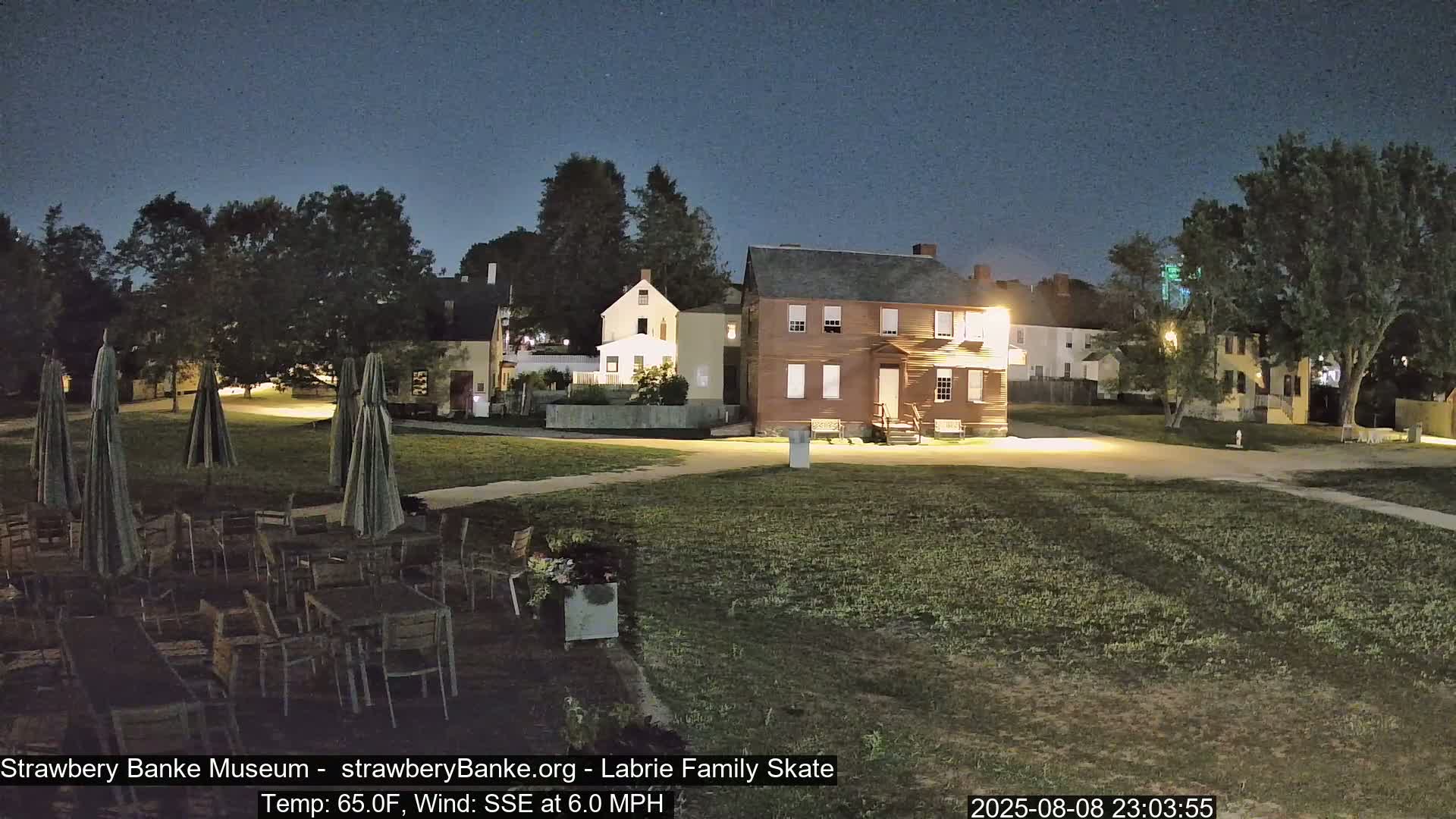  Ice Skating - Patio Cam at Strawbery Banke, Porsmouth , Live Camera, New Hampshire 