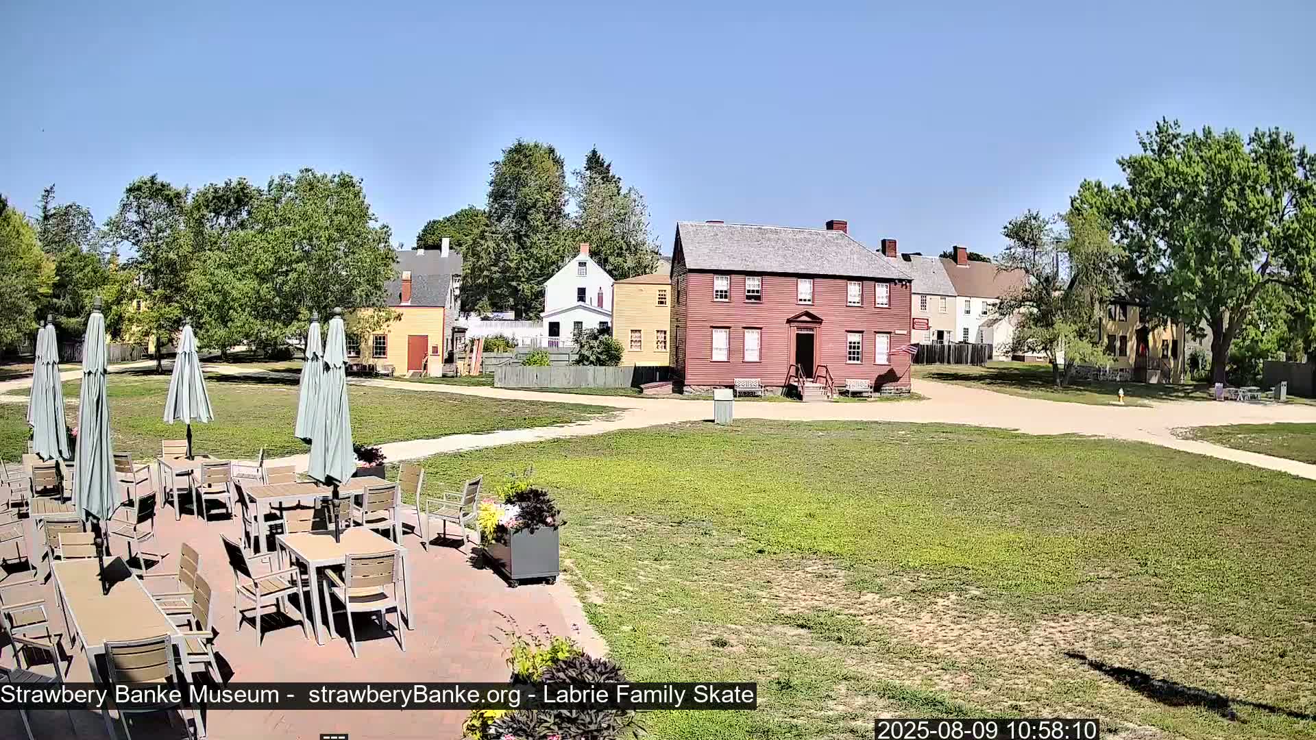  Ice Skating - Patio Cam at Strawbery Banke, Porsmouth , Live Camera, New Hampshire 