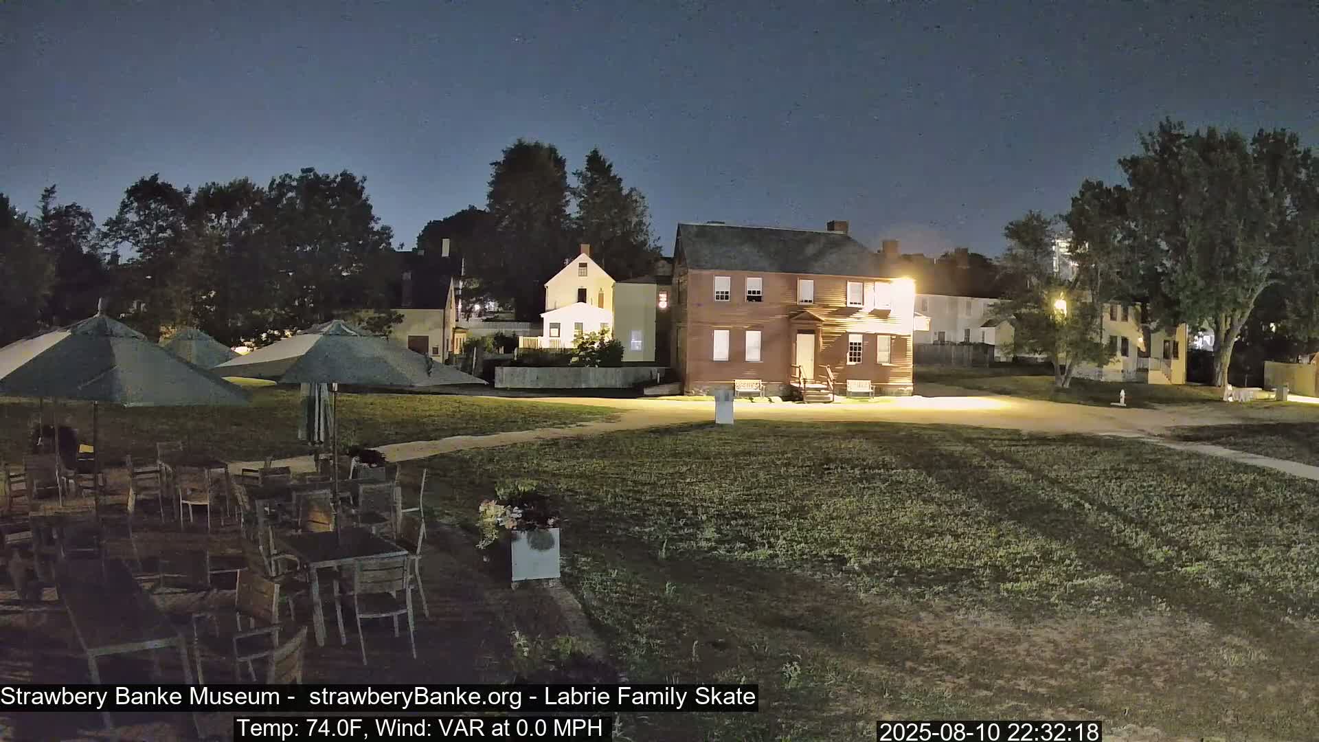  Ice Skating - Patio Cam at Strawbery Banke, Porsmouth , Live Camera, New Hampshire 