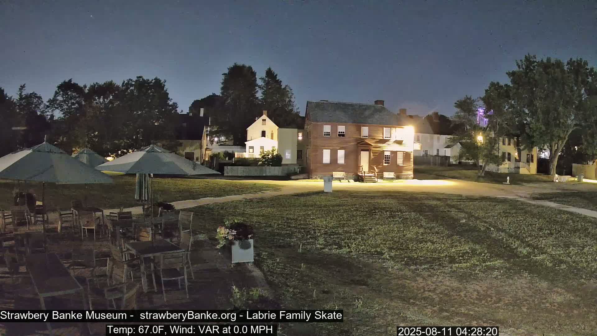  Ice Skating - Patio Cam at Strawbery Banke, Porsmouth , Live Camera, New Hampshire 