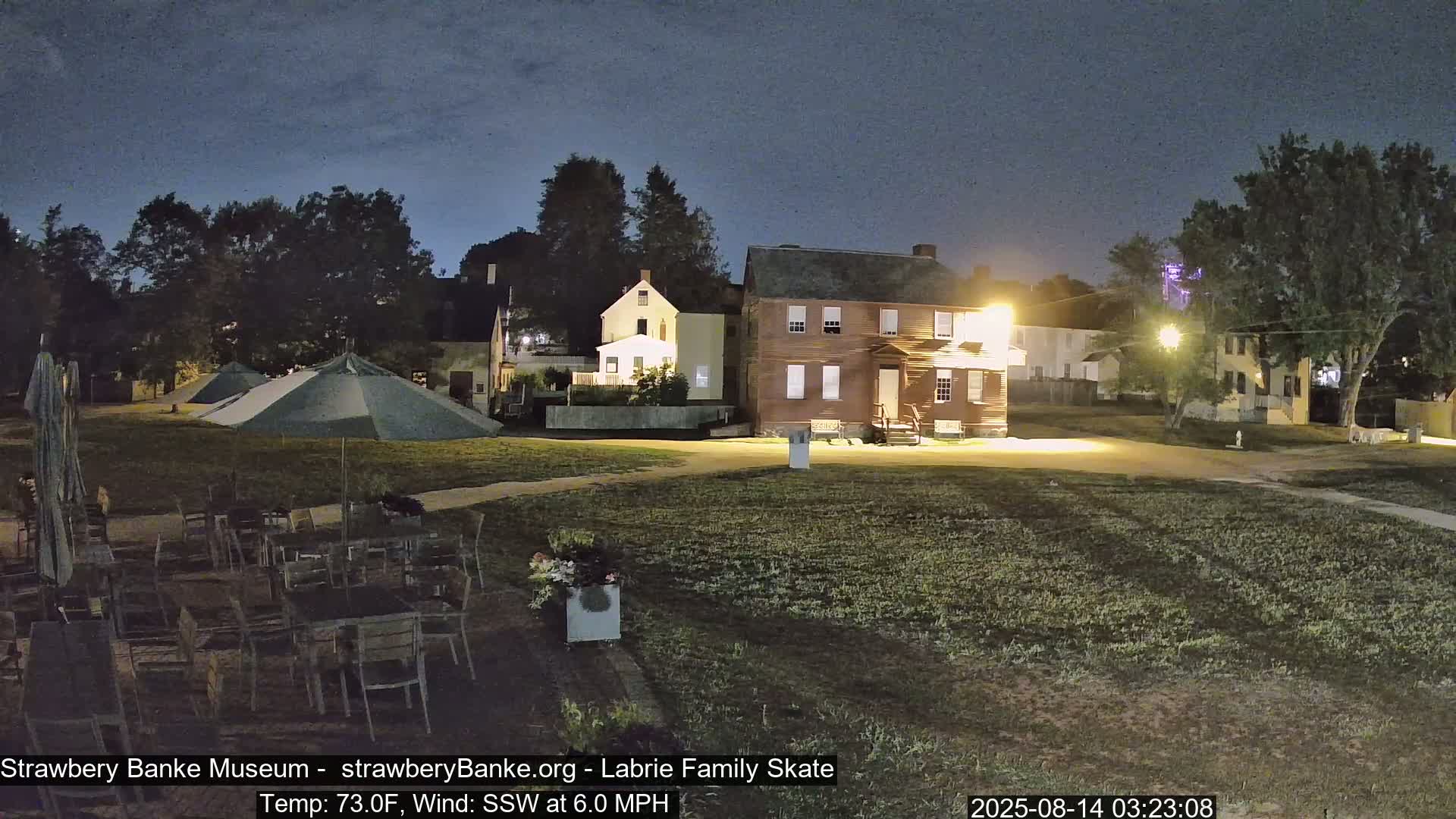  Ice Skating - Patio Cam at Strawbery Banke, Porsmouth , Live Camera, New Hampshire 