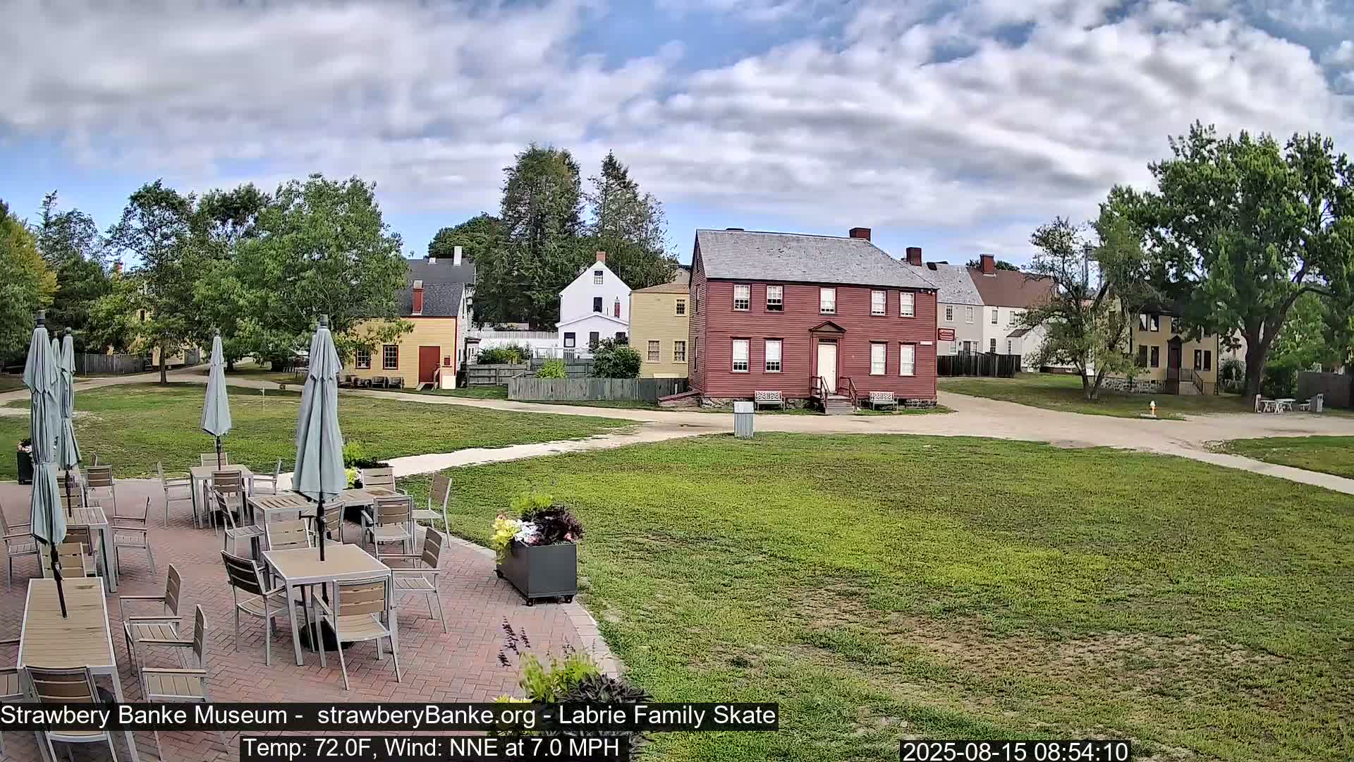  Ice Skating - Patio Cam at Strawbery Banke, Porsmouth , Live Camera, New Hampshire 