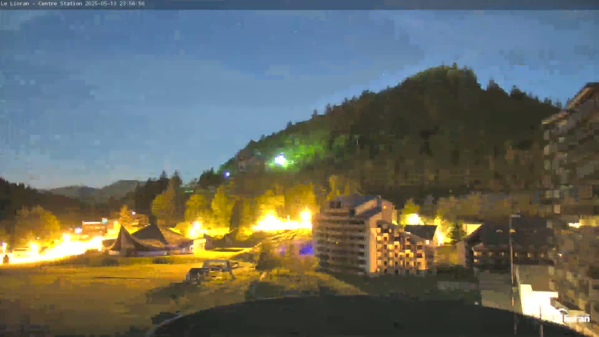 Le Lioran Ski Slopes Live Cam - Laveissiere, Cantal, Auvergne-Rhone-Alpes, France