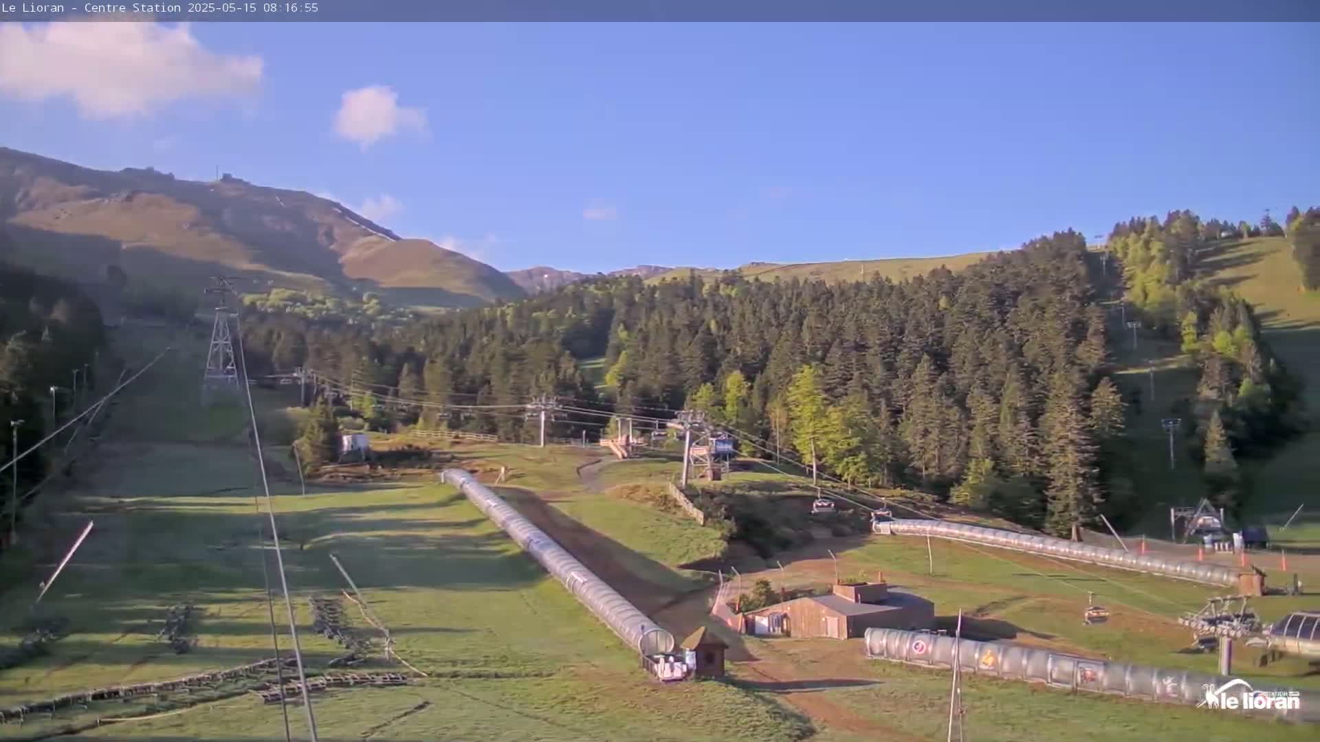 Le Lioran Ski Slopes Live Cam - Laveissiere, Cantal, Auvergne-Rhone-Alpes, France