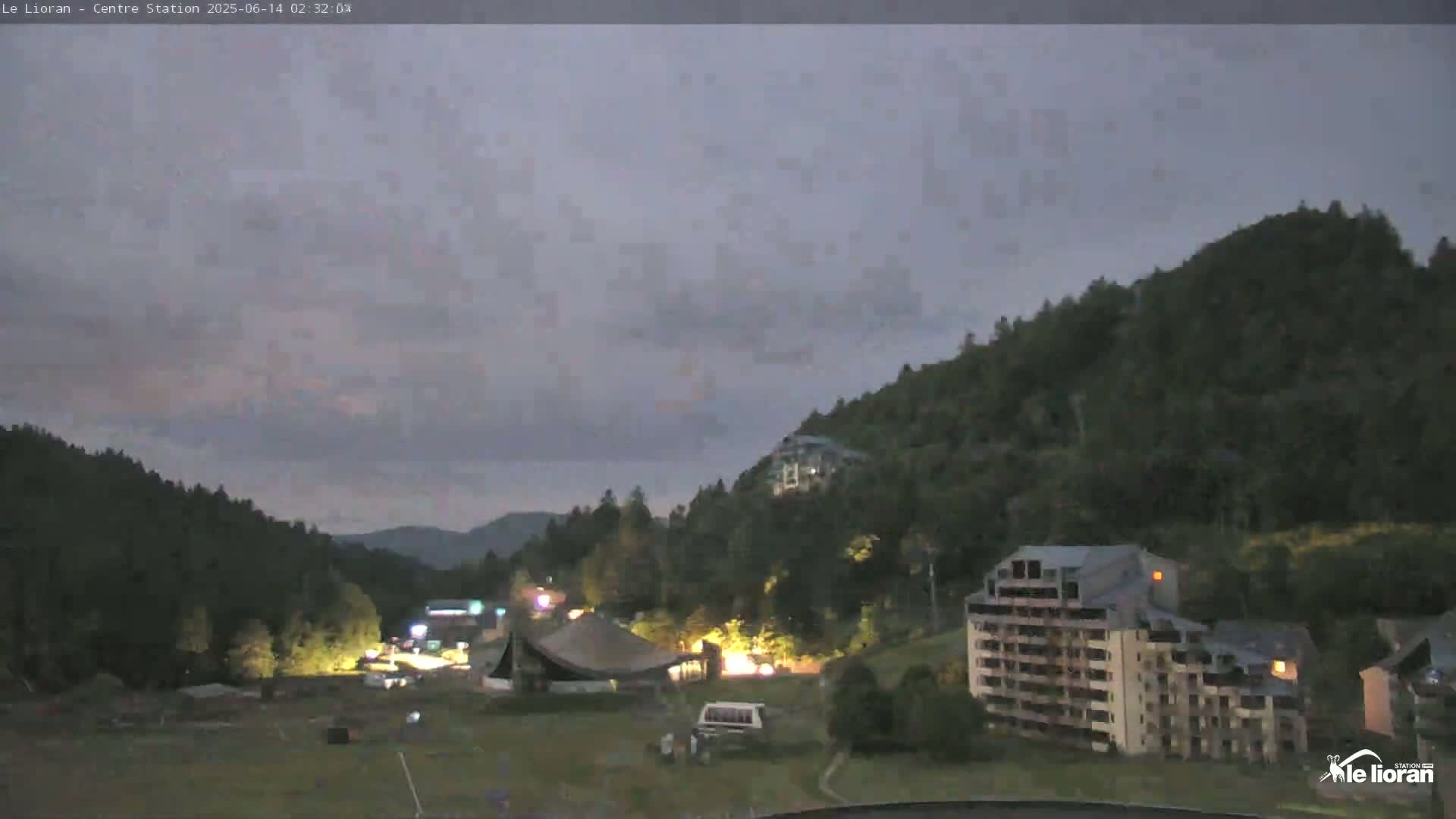 Le Lioran Ski Slopes Live Cam - Laveissiere, Cantal, Auvergne-Rhone-Alpes, France