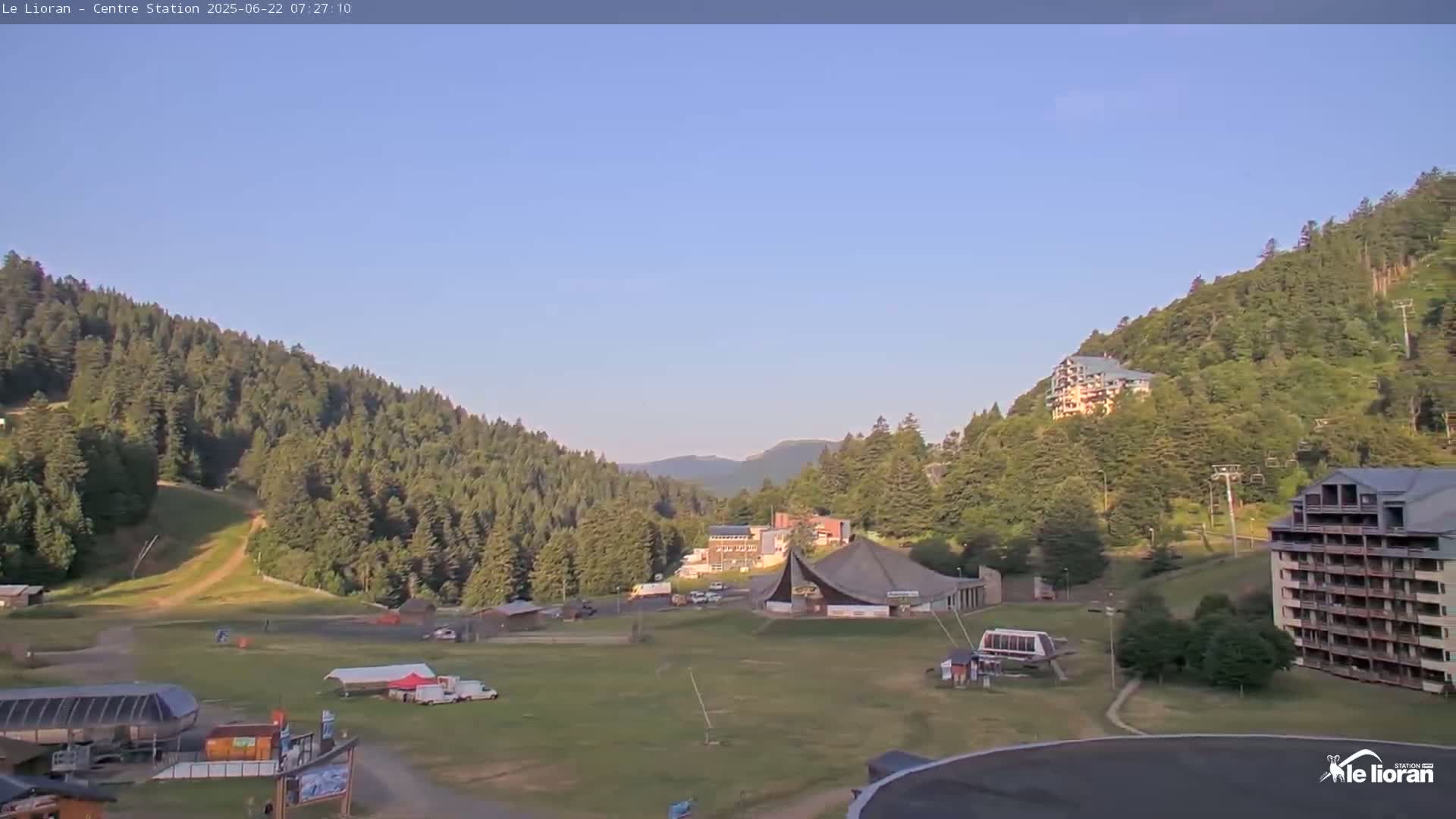 Le Lioran Ski Slopes Live Cam - Laveissiere, Cantal, Auvergne-Rhone-Alpes, France