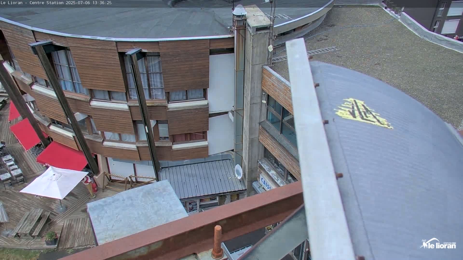 Le Lioran Ski Slopes Live Cam - Laveissiere, Cantal, Auvergne-Rhone-Alpes, France
