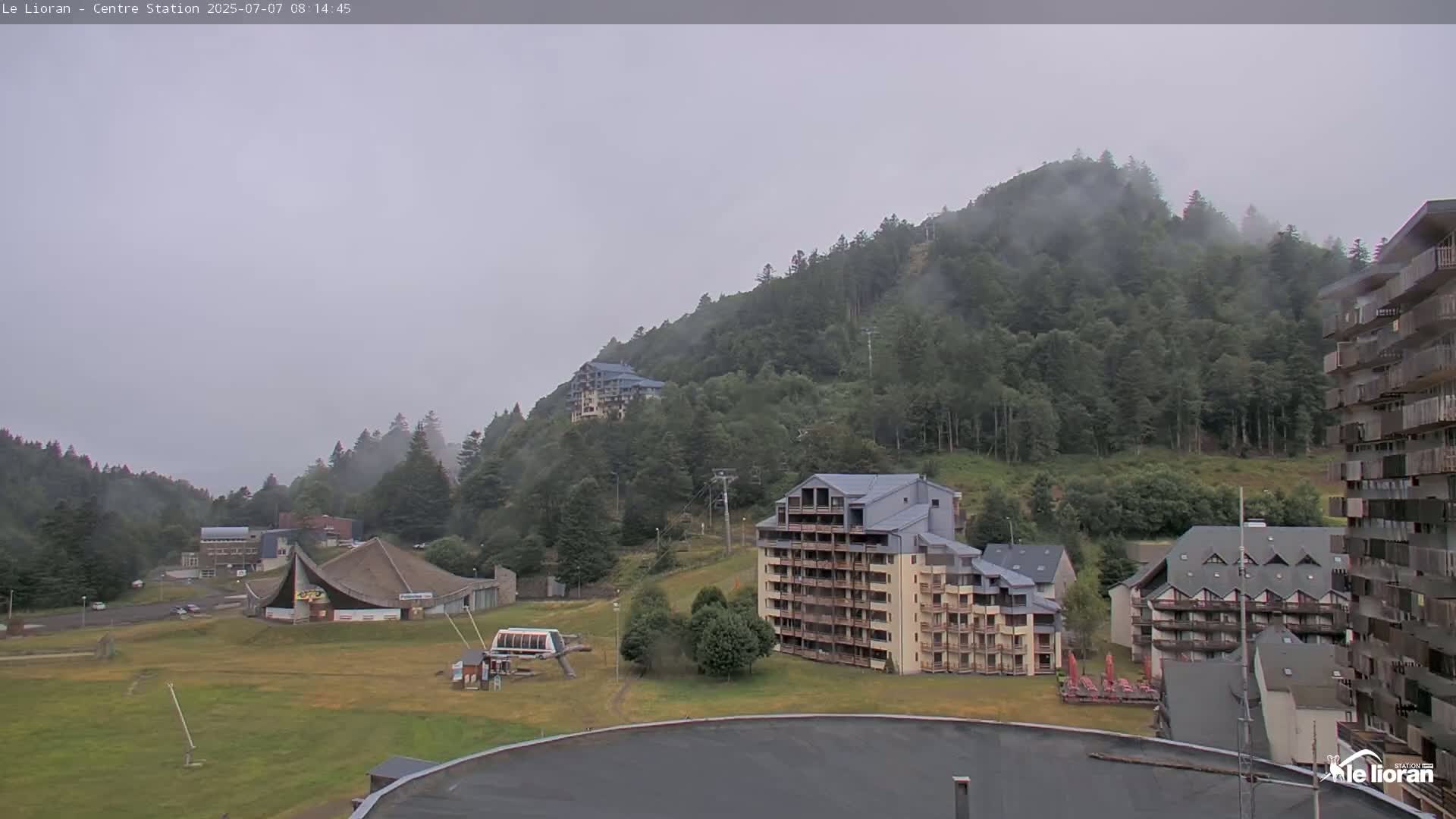 Le Lioran Ski Slopes Live Cam - Laveissiere, Cantal, Auvergne-Rhone-Alpes, France