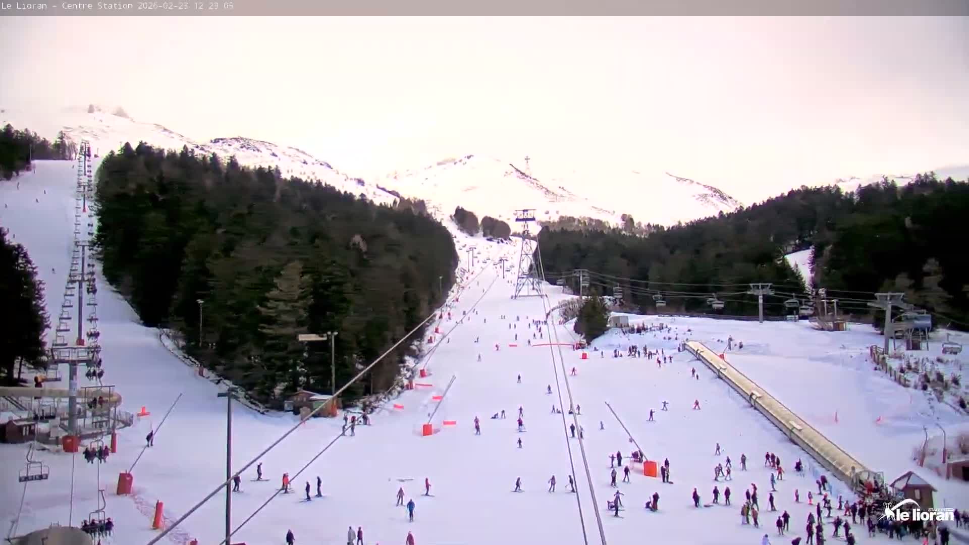 Le Lioran Ski Slopes Live Cam - Laveissiere, Cantal, Auvergne-Rhone-Alpes, France