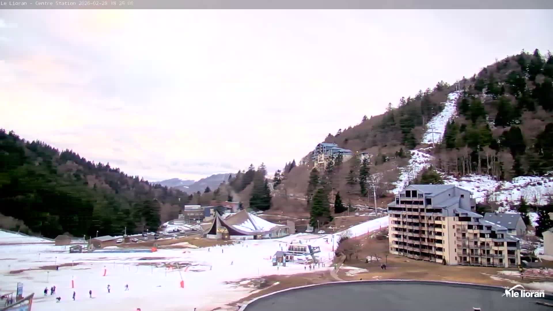 Le Lioran Ski Slopes Live Cam - Laveissiere, Cantal, Auvergne-Rhone-Alpes, France