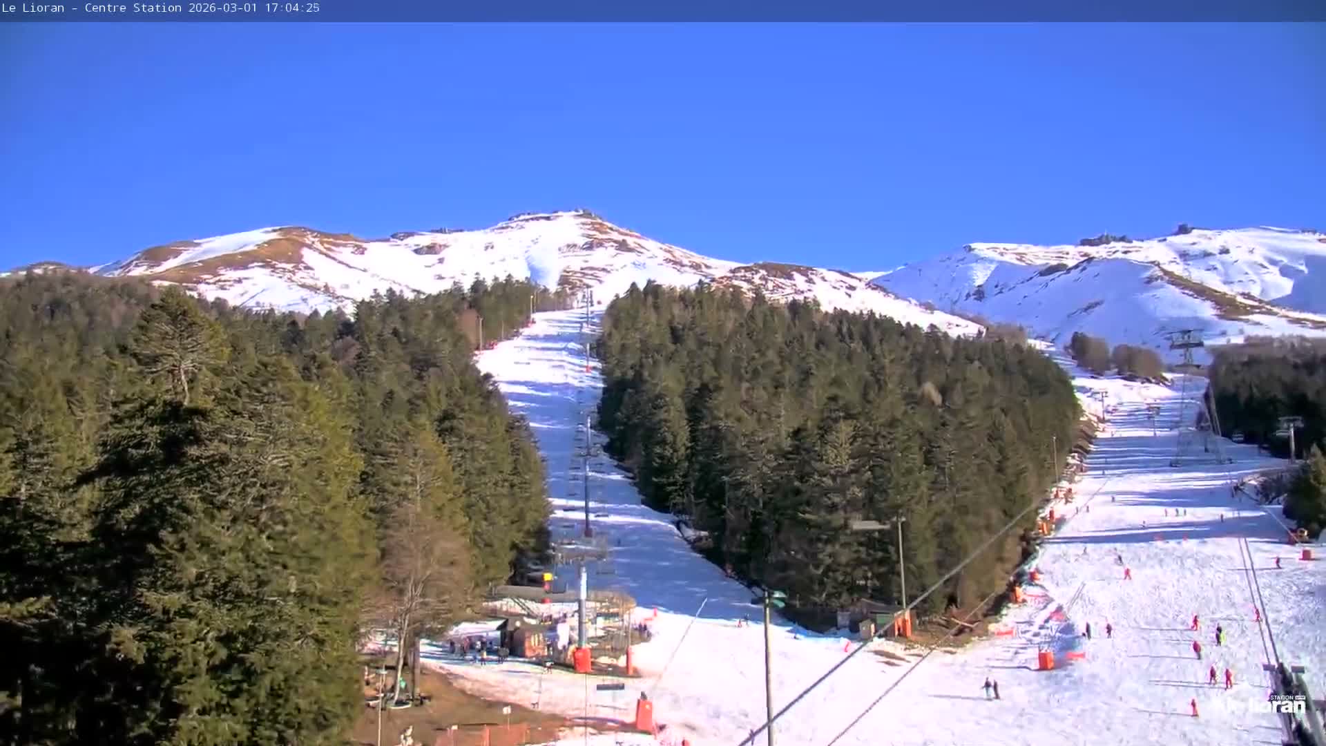 Le Lioran Ski Slopes Live Cam - Laveissiere, Cantal, Auvergne-Rhone-Alpes, France