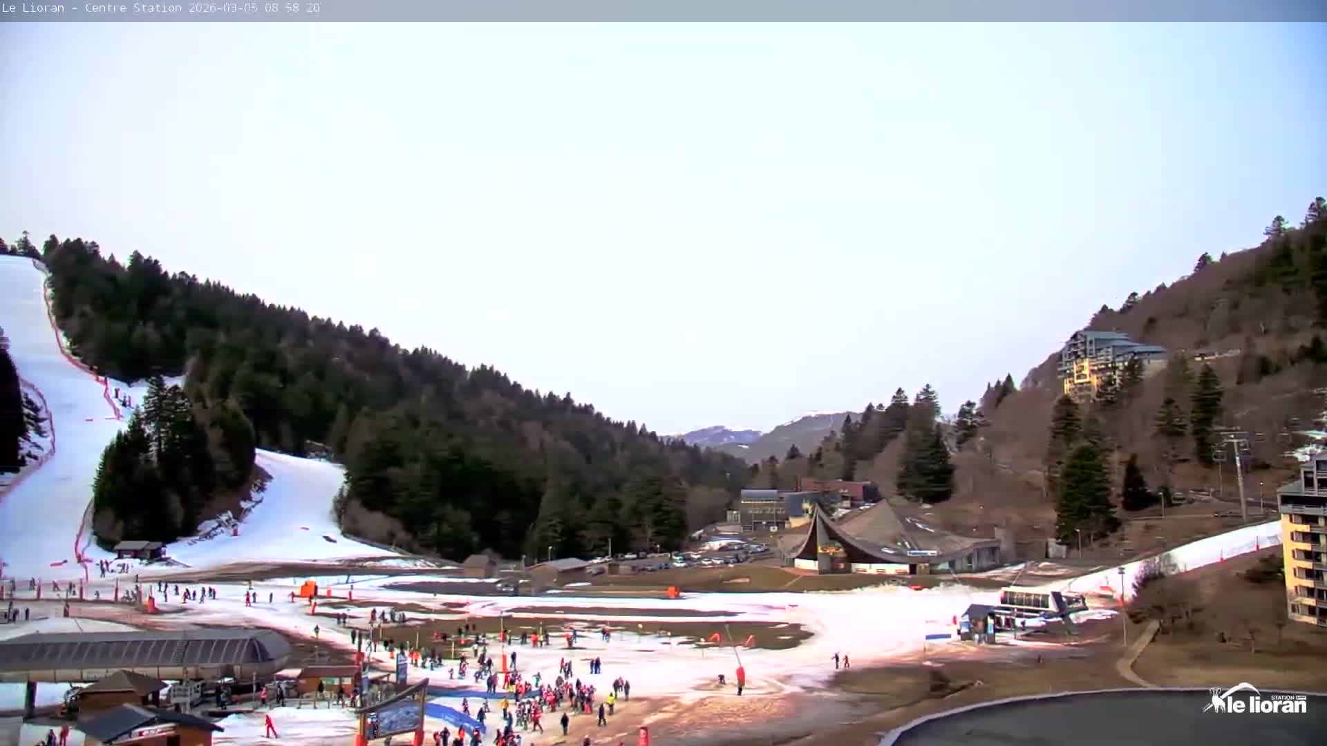 Le Lioran Ski Slopes Live Cam - Laveissiere, Cantal, Auvergne-Rhone-Alpes, France
