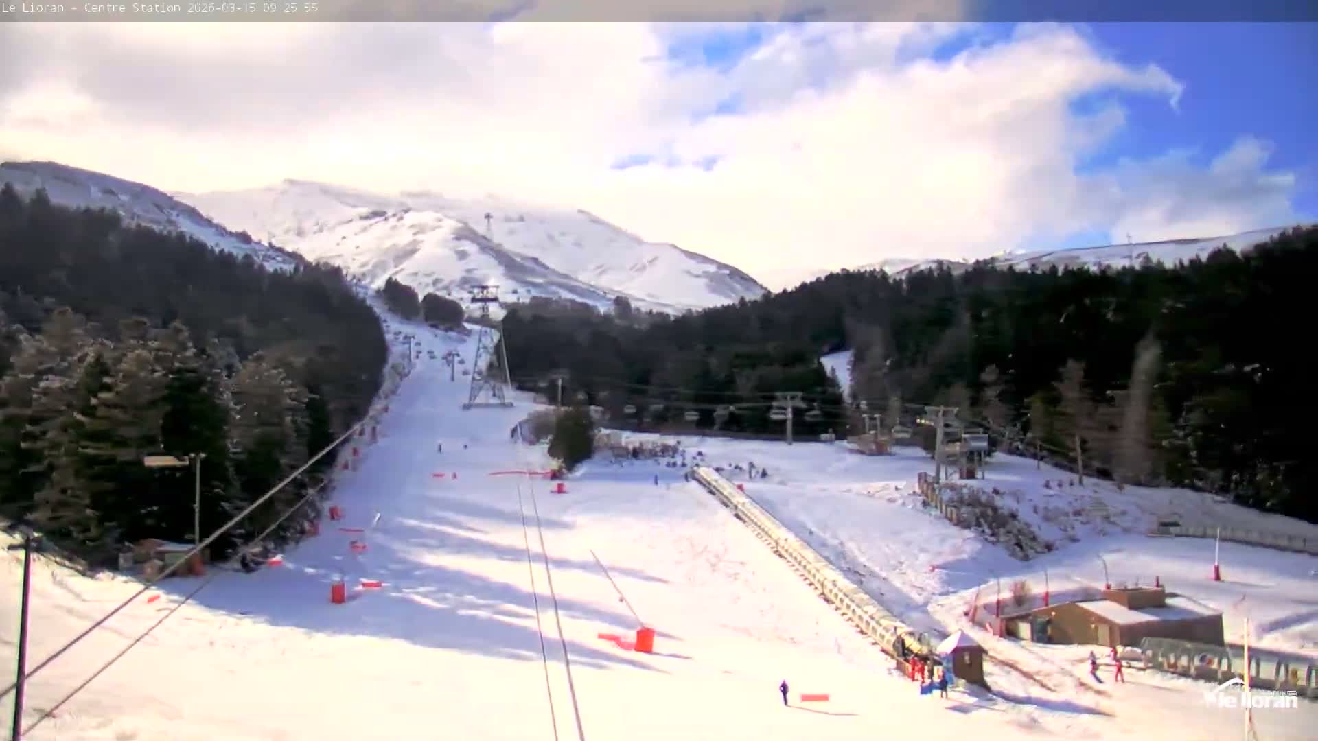 Le Lioran Ski Slopes Live Cam - Laveissiere, Cantal, Auvergne-Rhone-Alpes, France