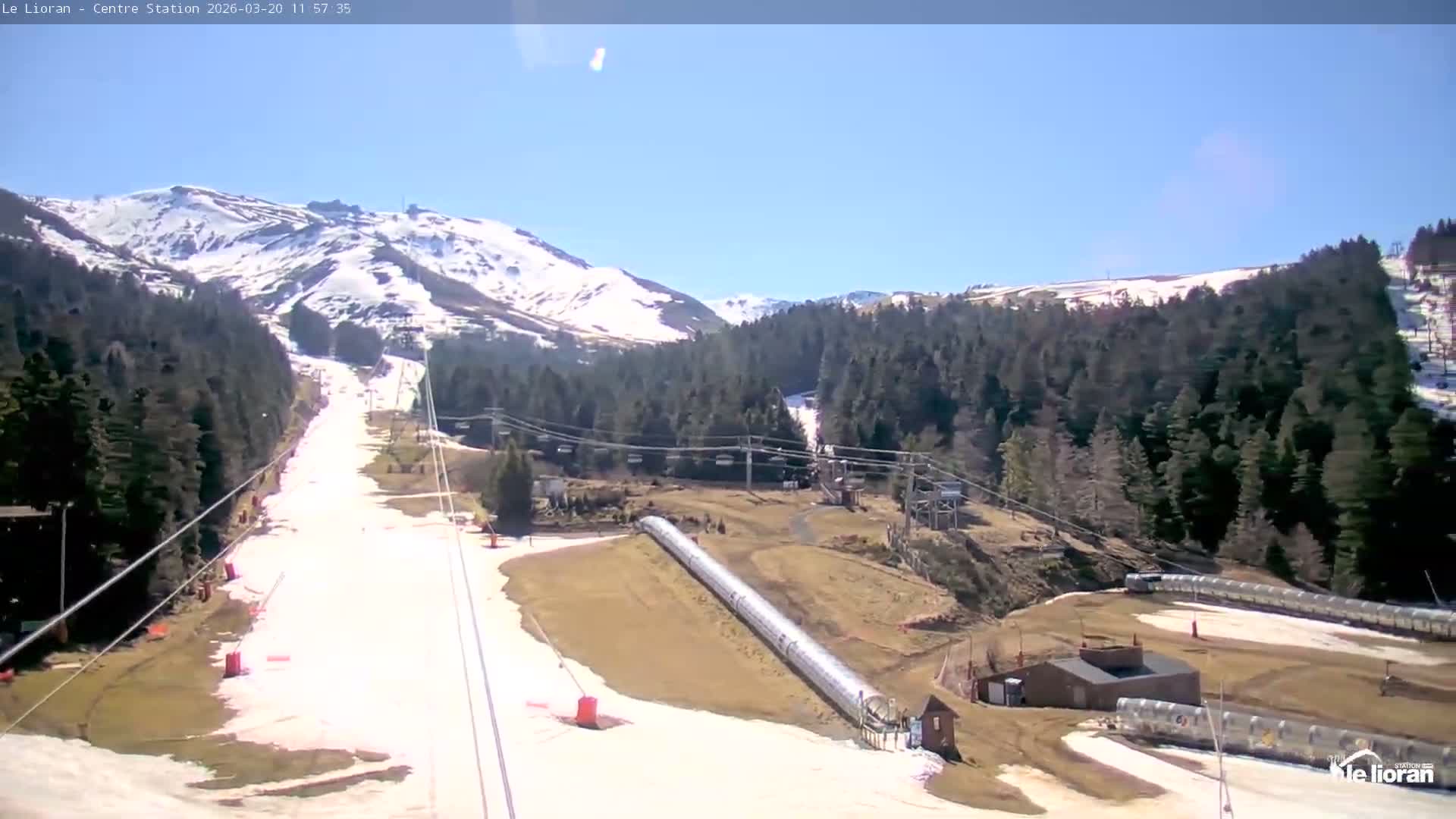 Le Lioran Ski Slopes Live Cam - Laveissiere, Cantal, Auvergne-Rhone-Alpes, France