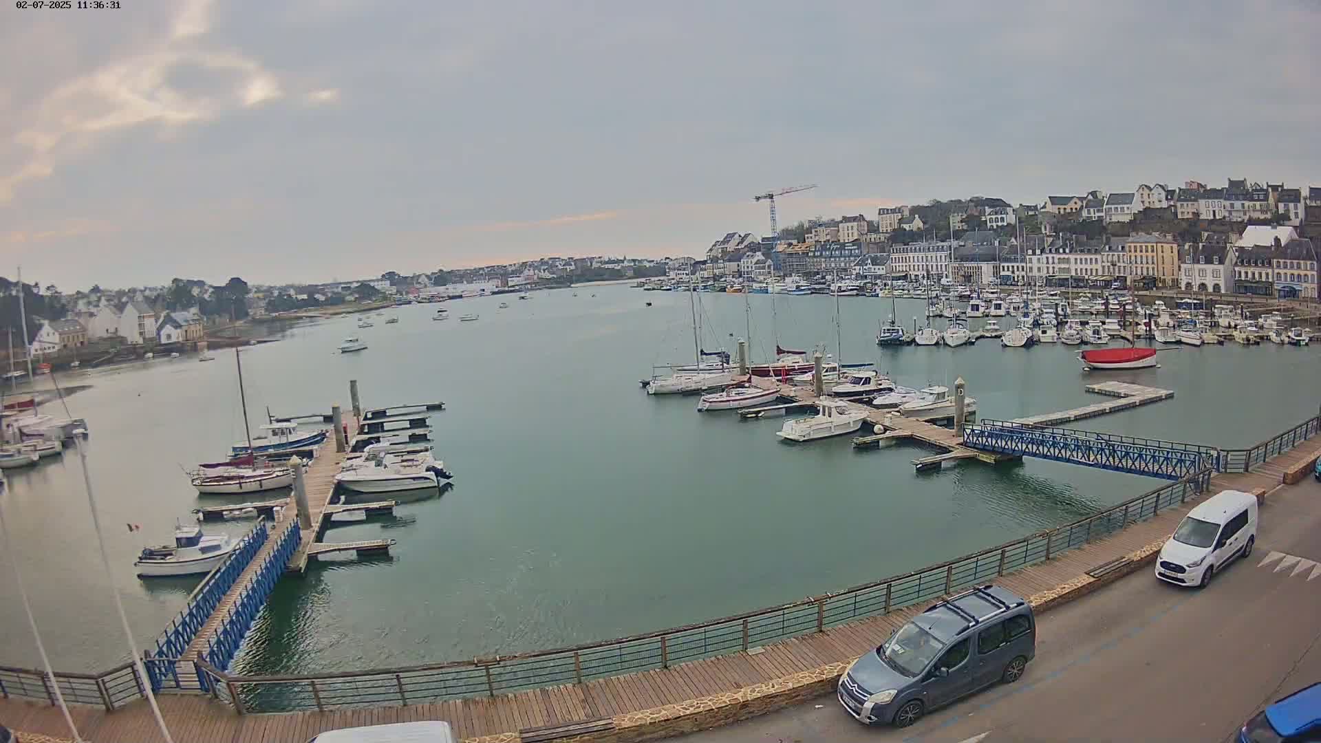 Audierne  Port - Marine  & City View Live Cam - Quimper, Finistere, Bretagne, France