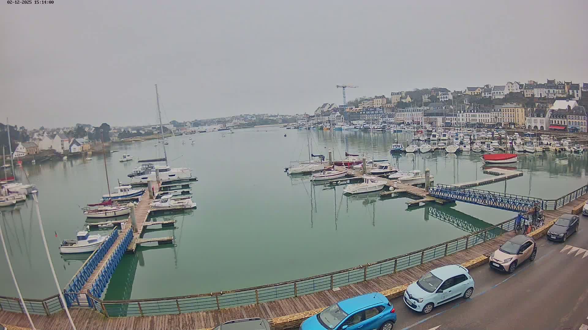 Audierne  Port - Marine  & City View Live Cam - Quimper, Finistere, Bretagne, France