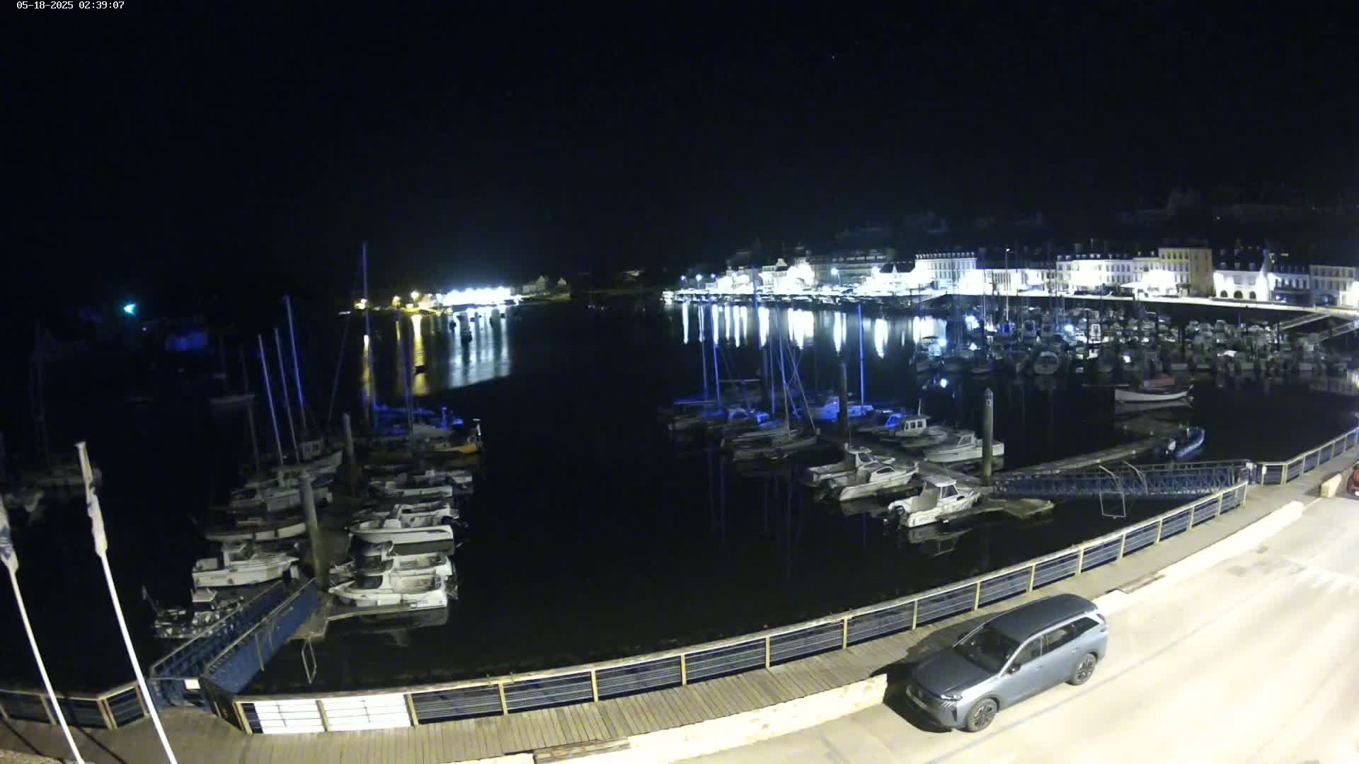 Audierne  Port - Marine  & City View Live Cam - Quimper, Finistere, Bretagne, France