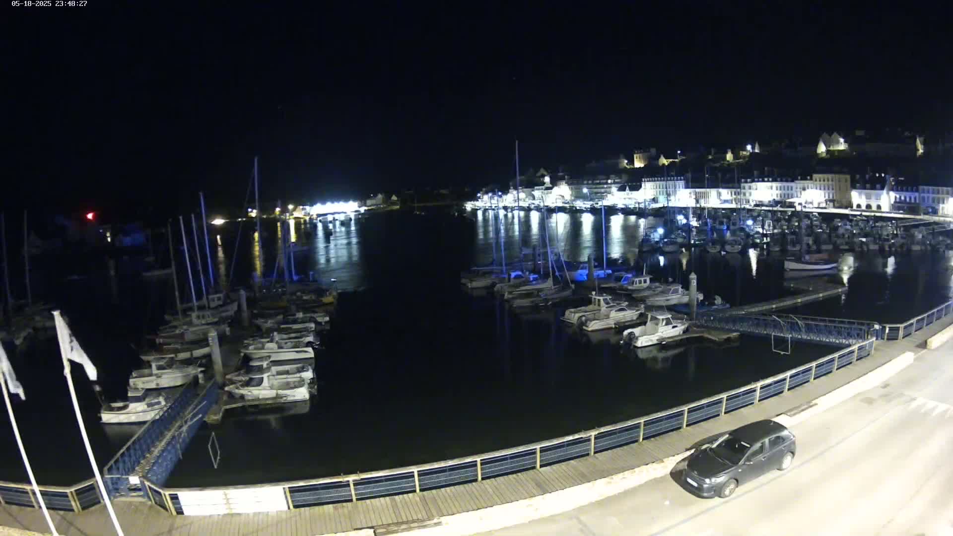 Audierne  Port - Marine  & City View Live Cam - Quimper, Finistere, Bretagne, France