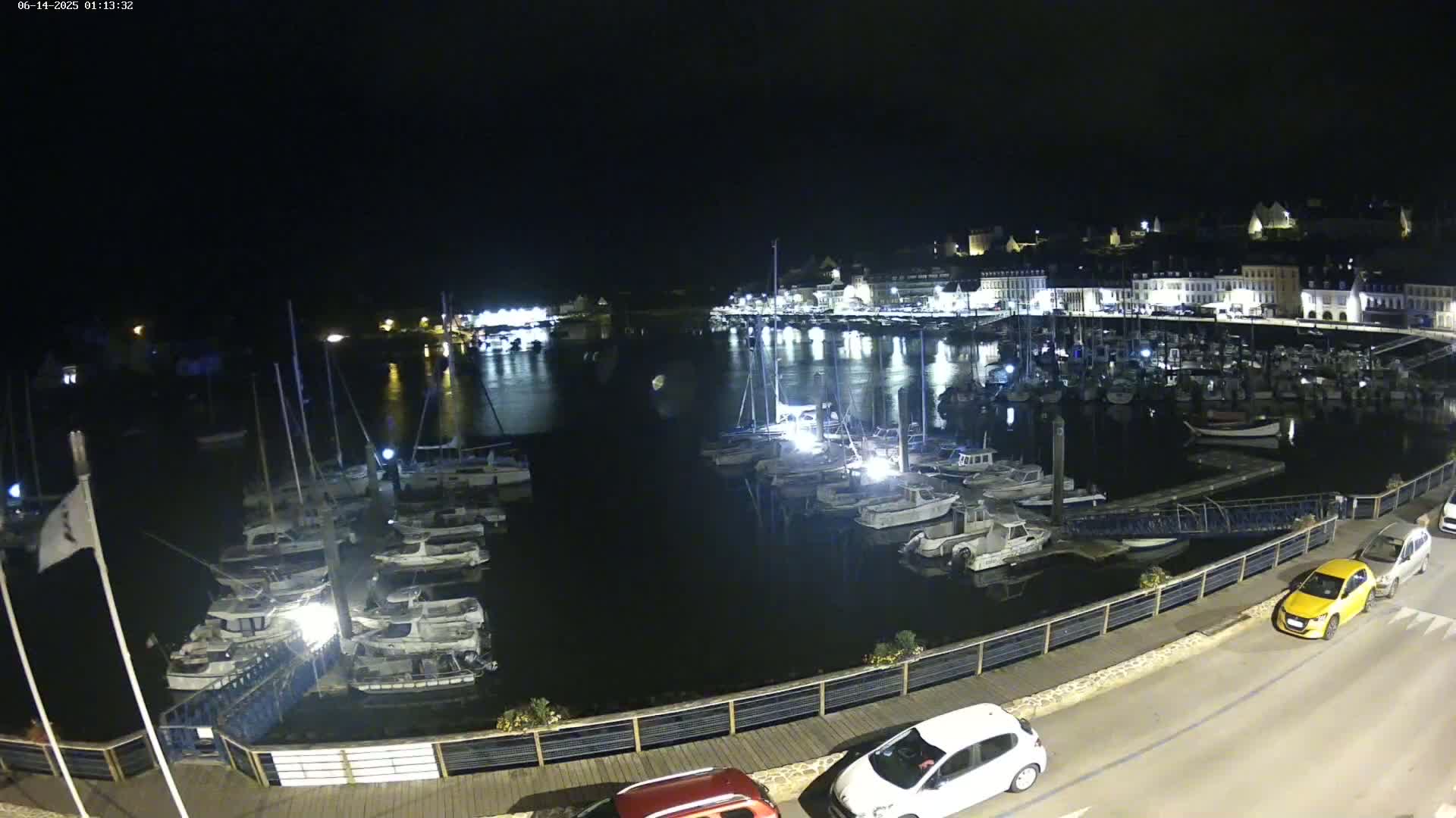 Audierne  Port - Marine  & City View Live Cam - Quimper, Finistere, Bretagne, France