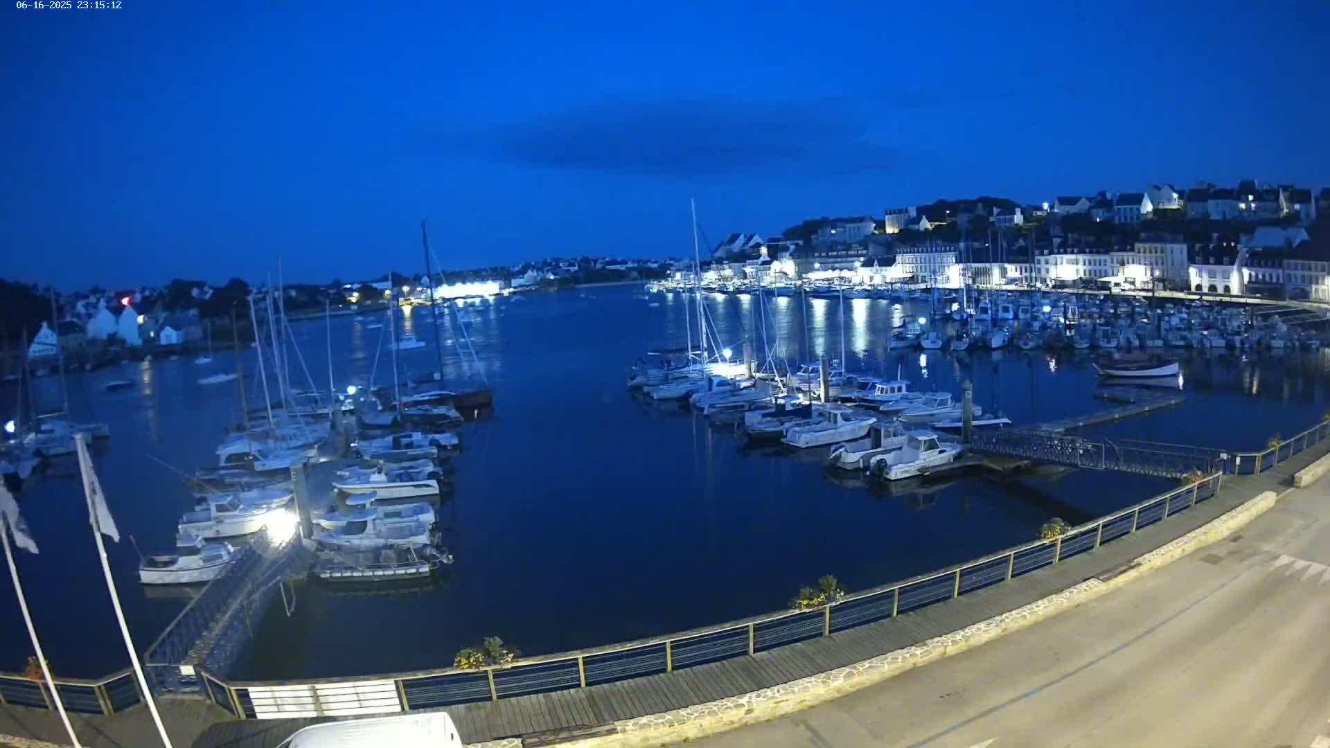 Audierne  Port - Marine  & City View Live Cam - Quimper, Finistere, Bretagne, France