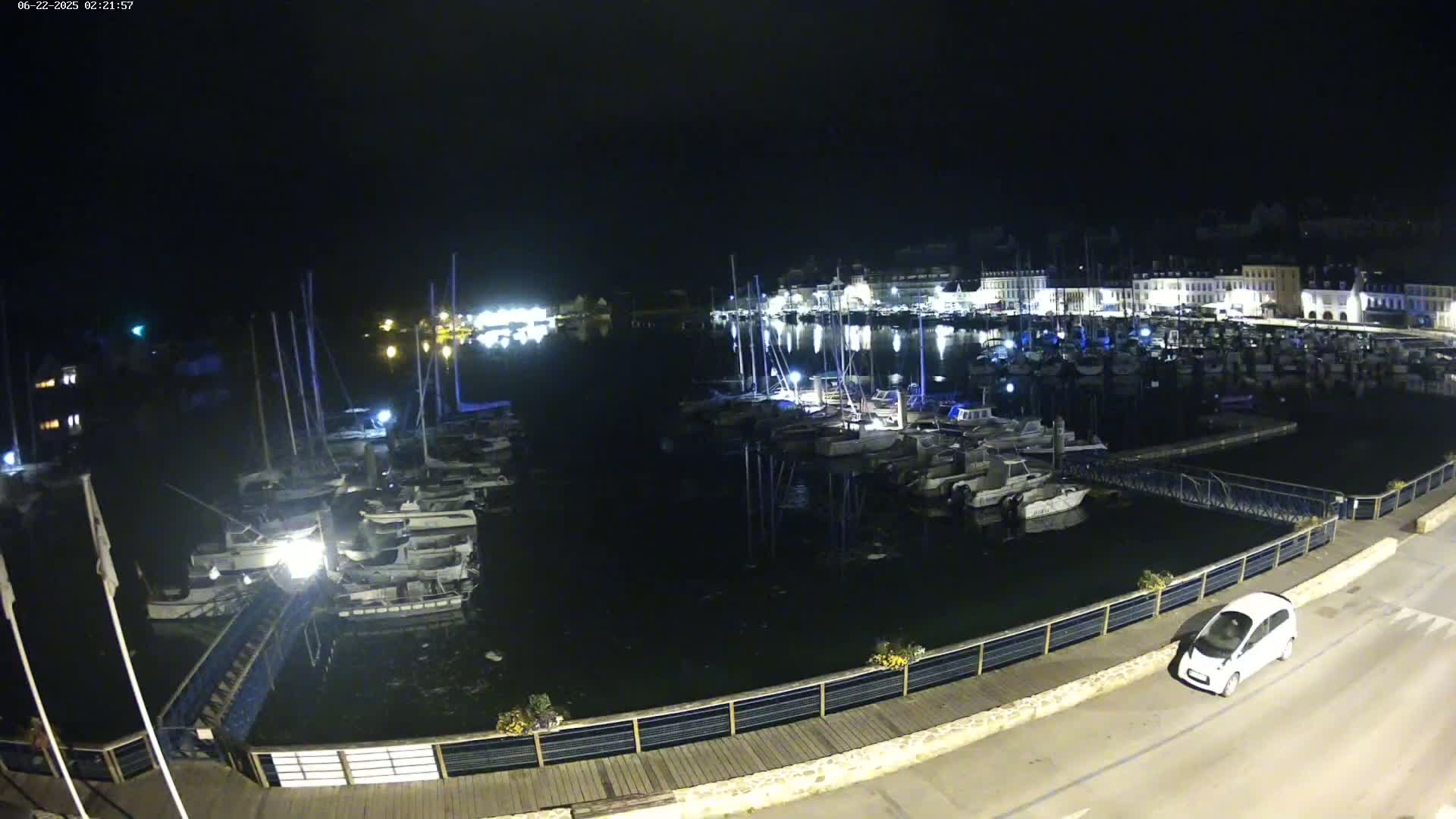 Audierne  Port - Marine  & City View Live Cam - Quimper, Finistere, Bretagne, France