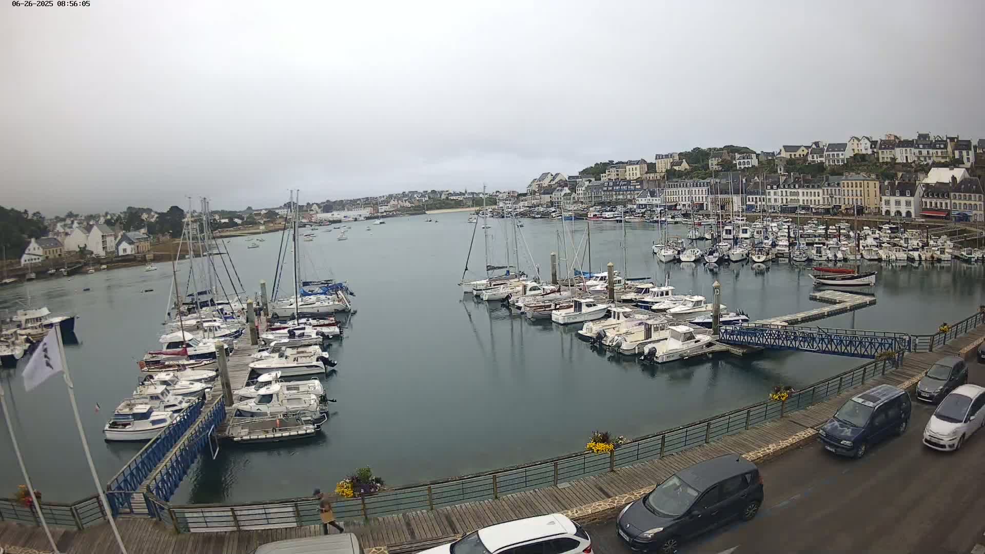 Audierne  Port - Marine  & City View Live Cam - Quimper, Finistere, Bretagne, France