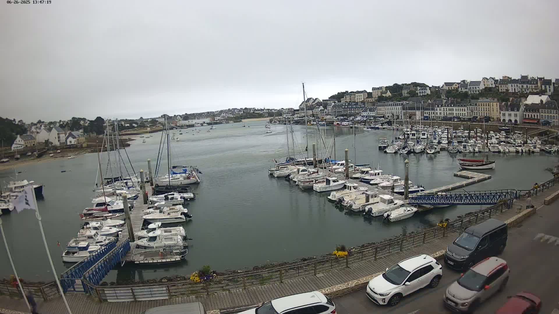 Audierne  Port - Marine  & City View Live Cam - Quimper, Finistere, Bretagne, France