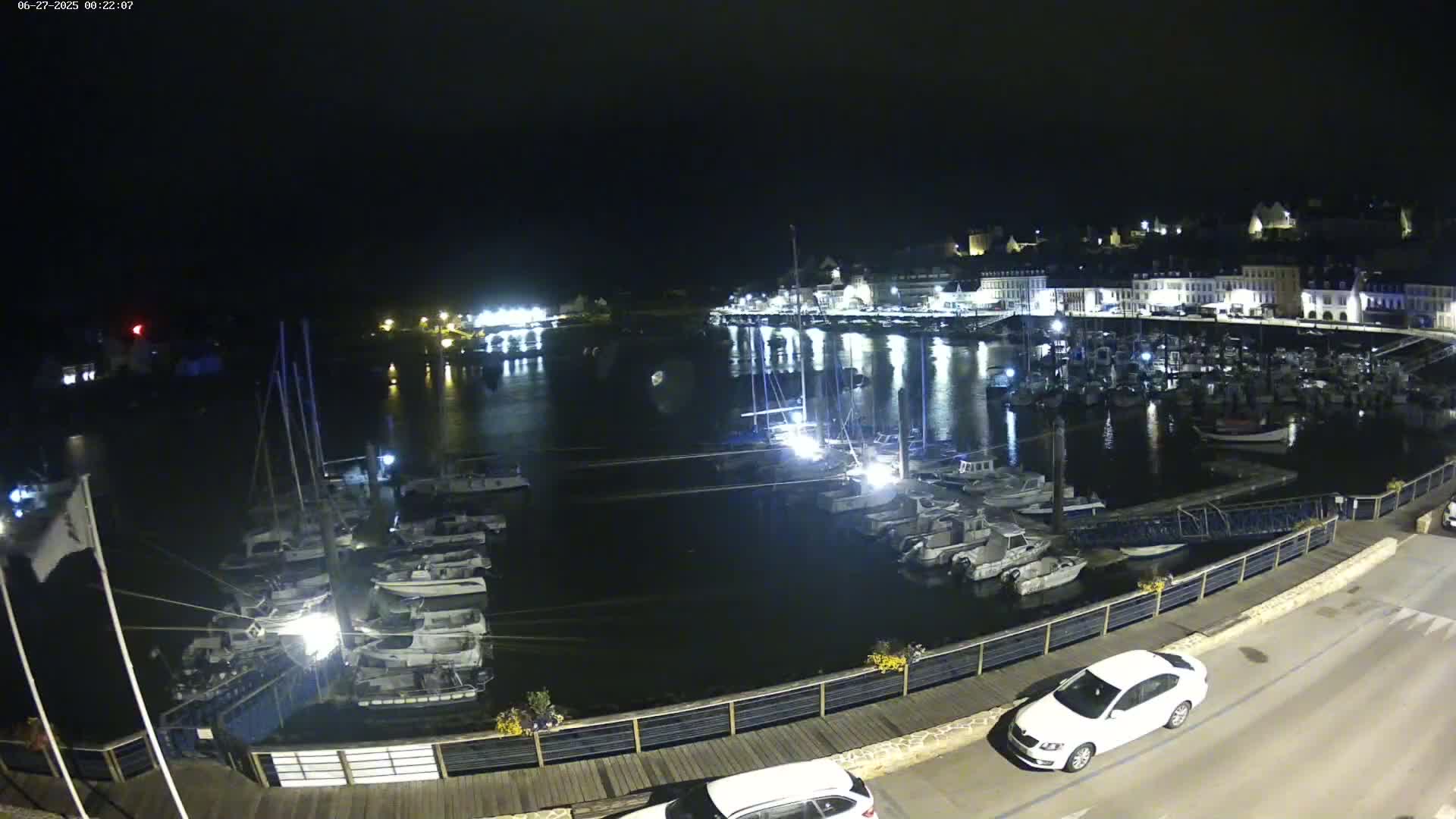 Audierne  Port - Marine  & City View Live Cam - Quimper, Finistere, Bretagne, France